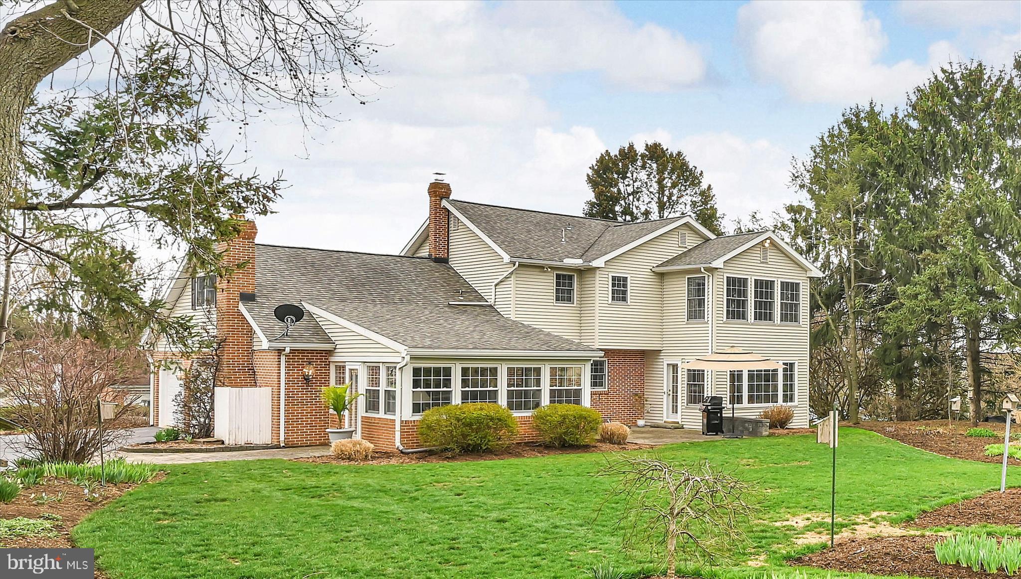 HI VIEW ESTATES - Residential