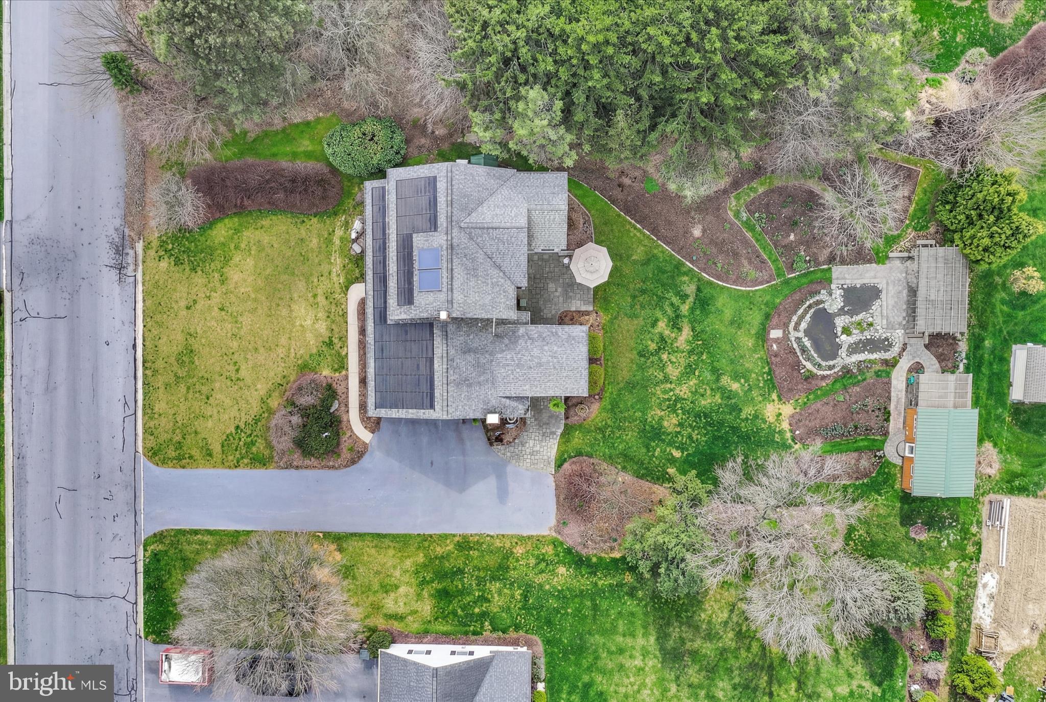 HI VIEW ESTATES - Residential