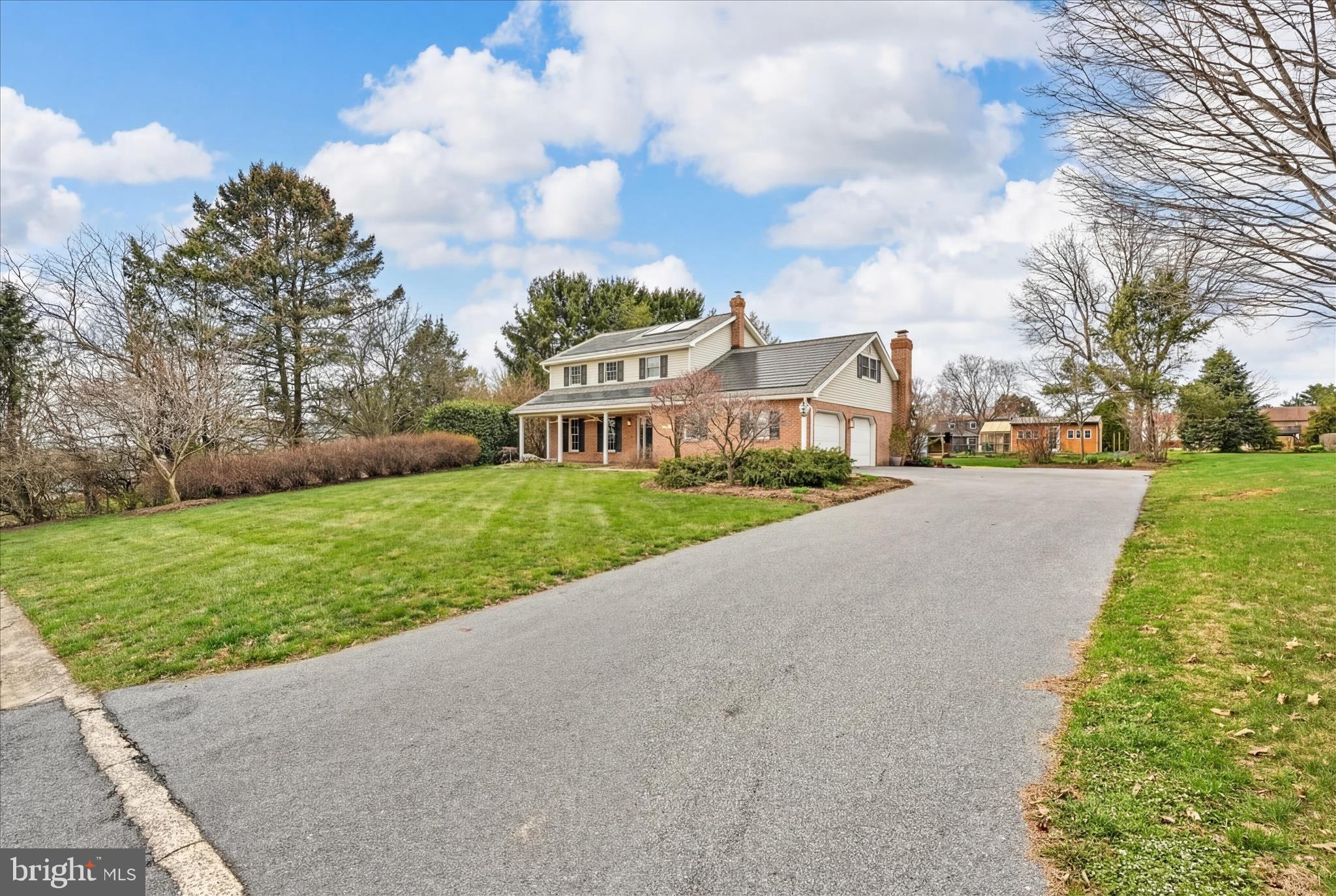 HI VIEW ESTATES - Residential