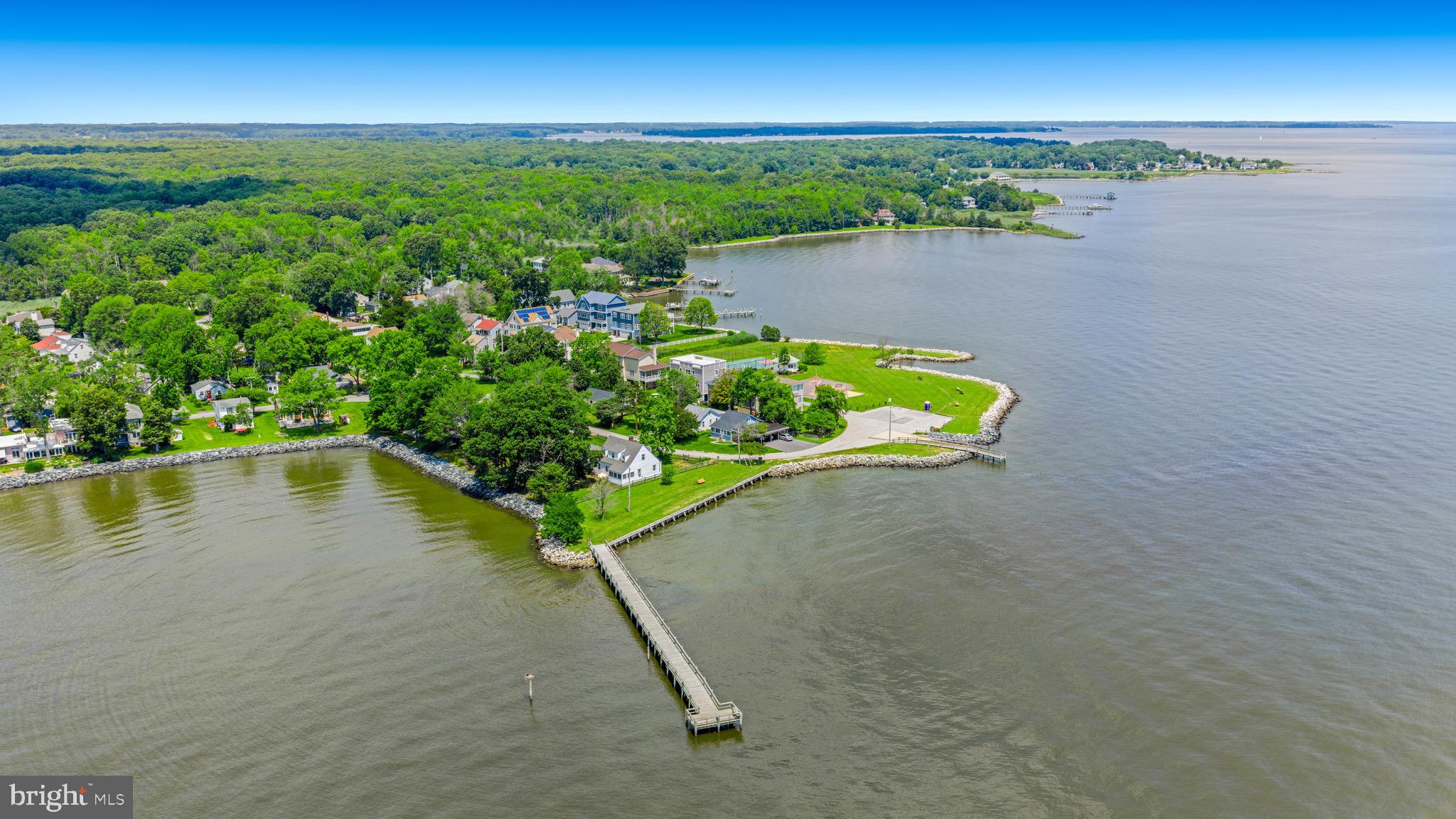 COLUMBIA BEACH - Residential