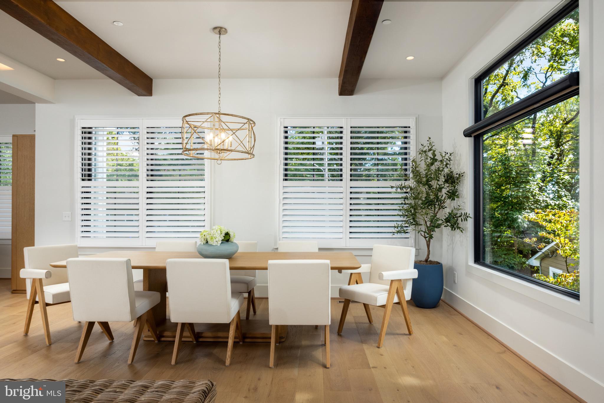 COLUMBIA BEACH - Residential