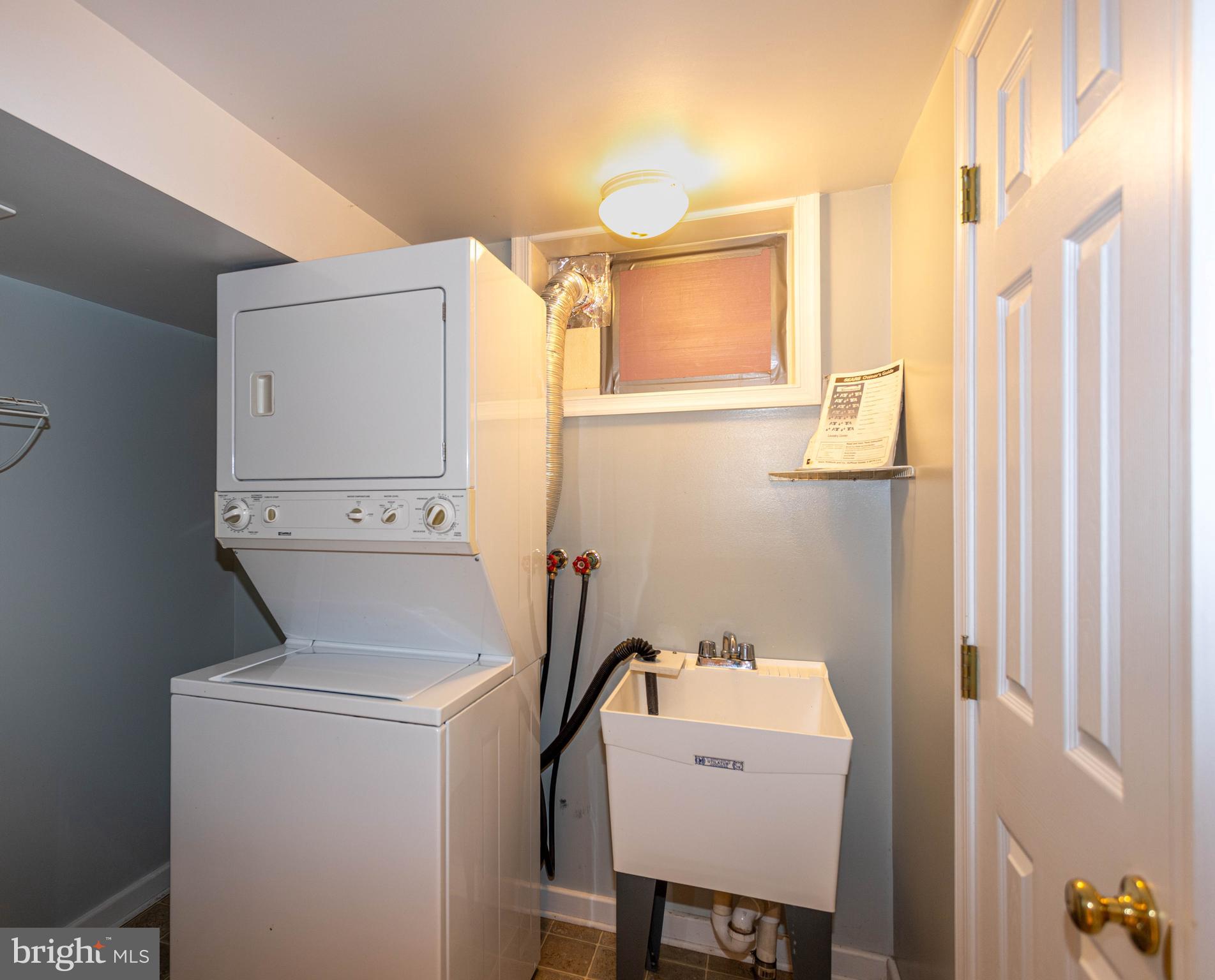 TOWSON PARK - Residential Lease