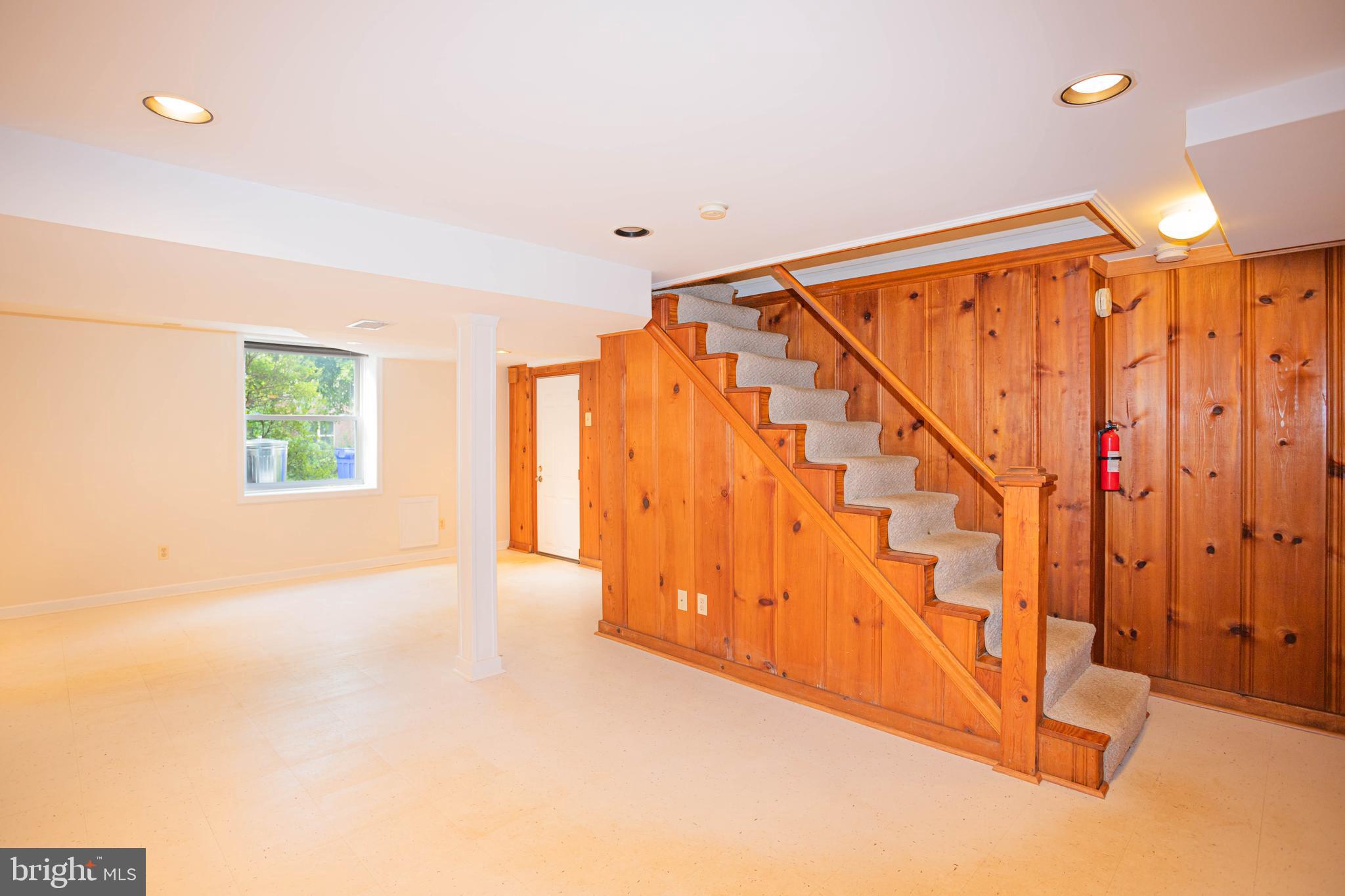 TOWSON PARK - Residential Lease