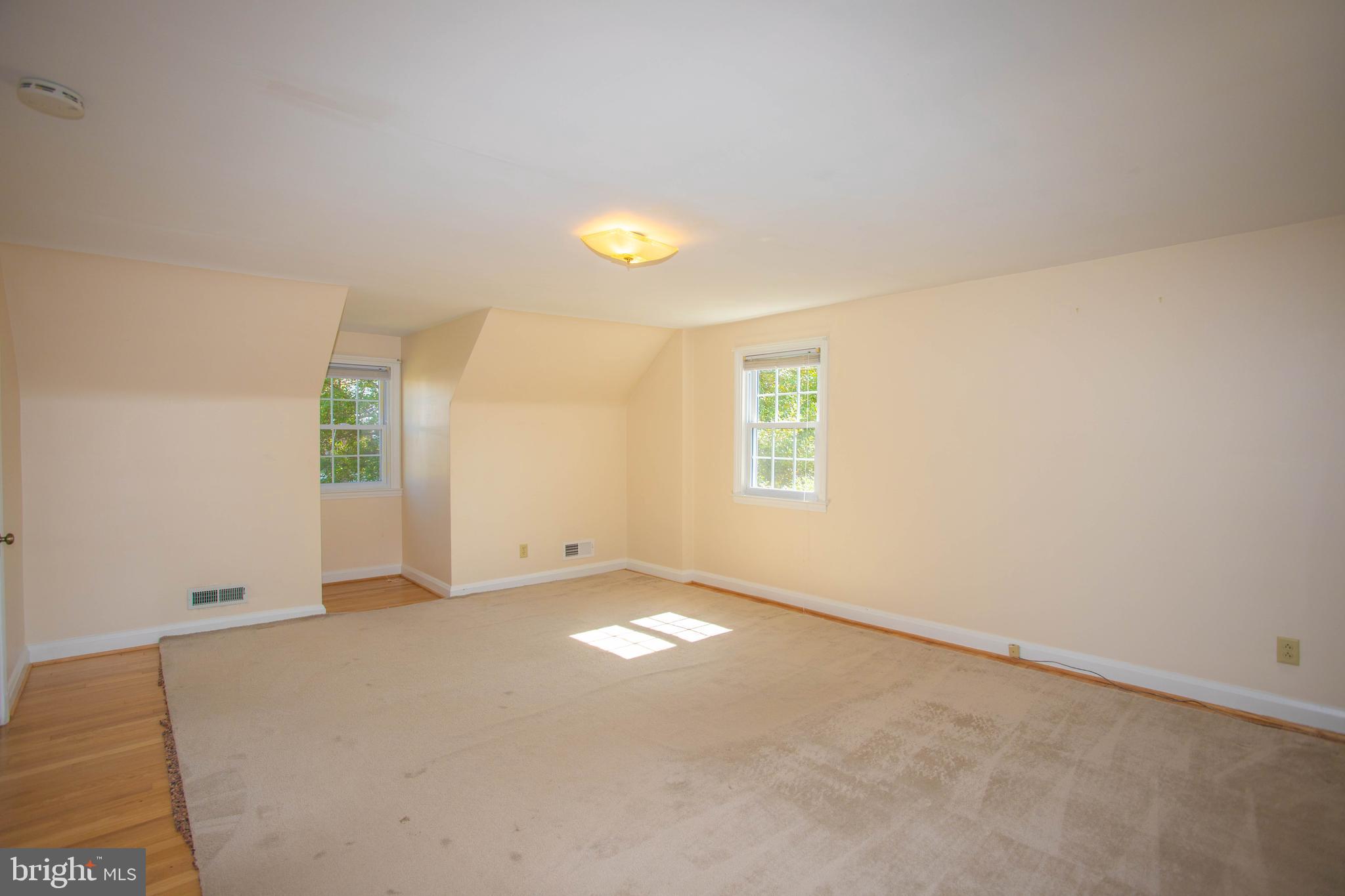 TOWSON PARK - Residential Lease