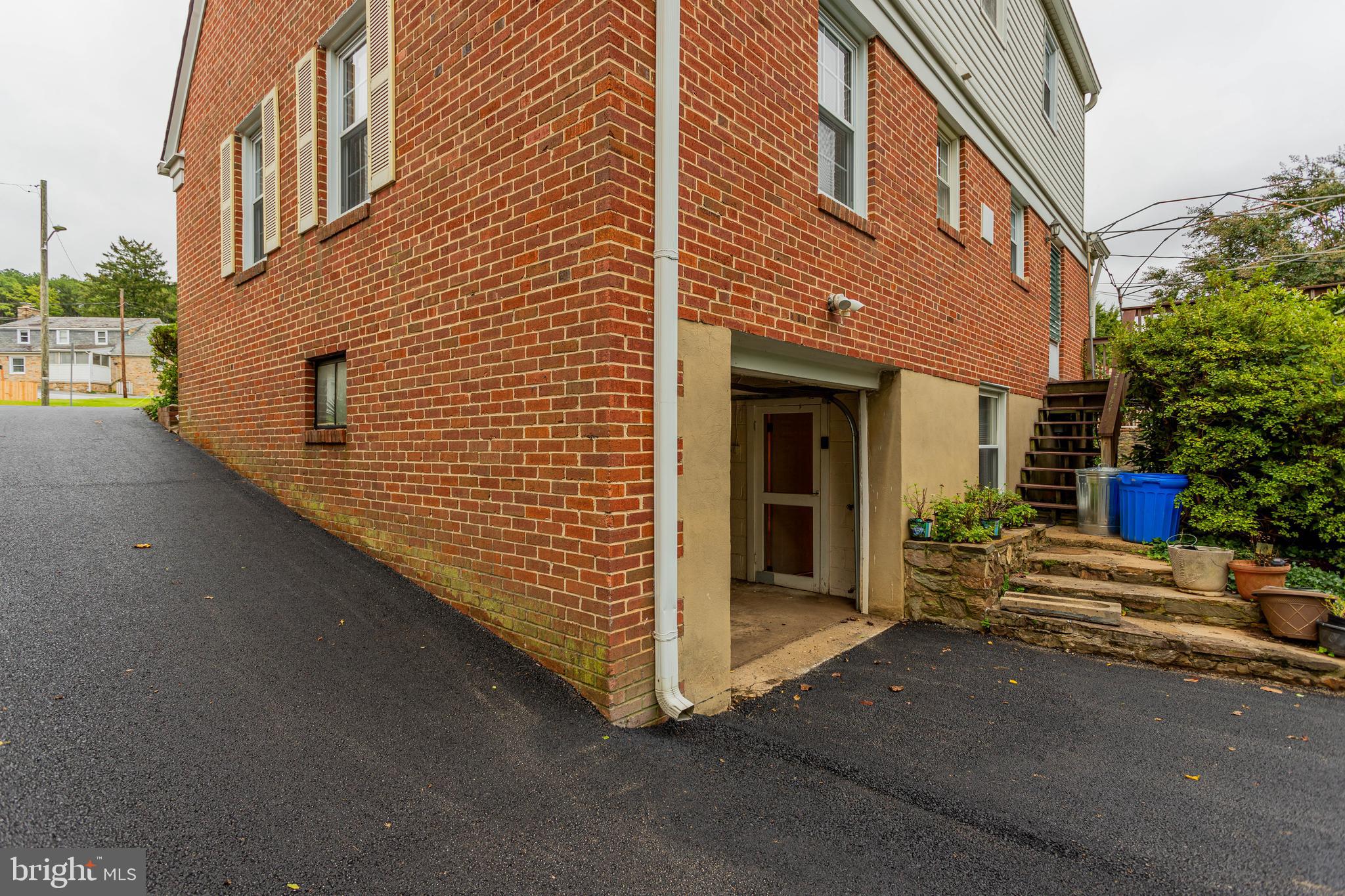 TOWSON PARK - Residential Lease