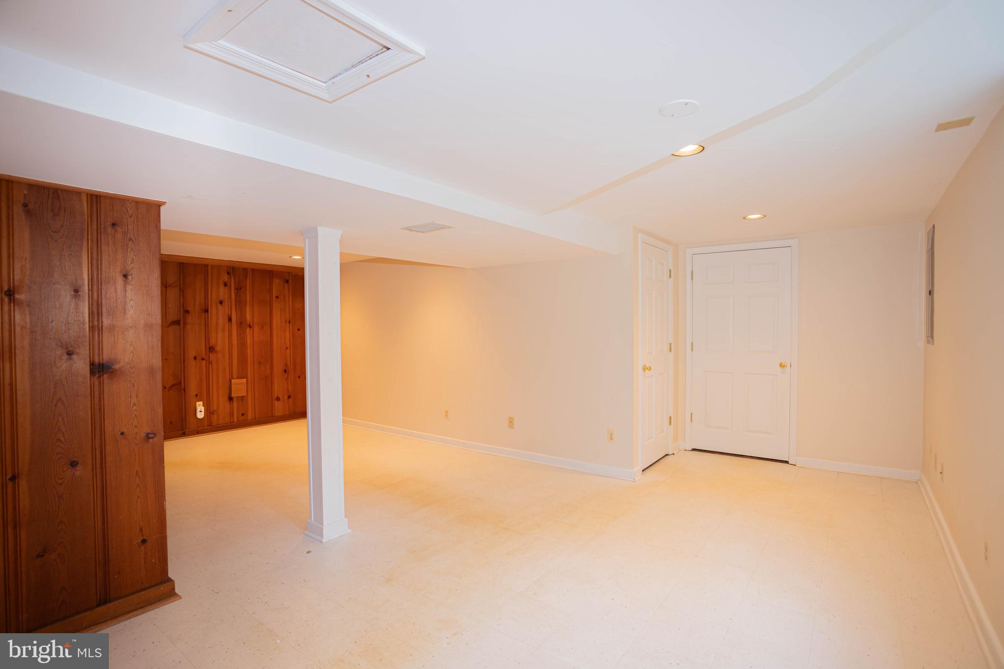 TOWSON PARK - Residential Lease