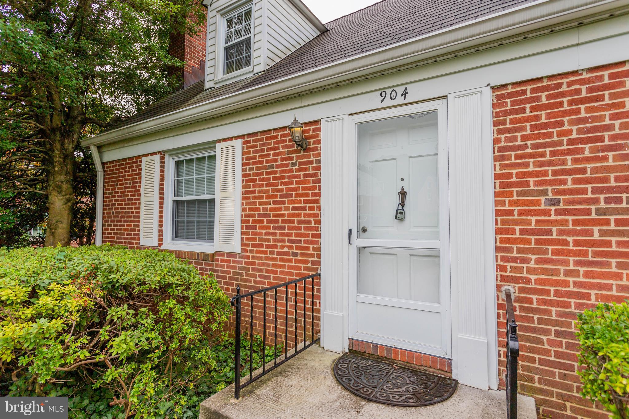 TOWSON PARK - Residential Lease