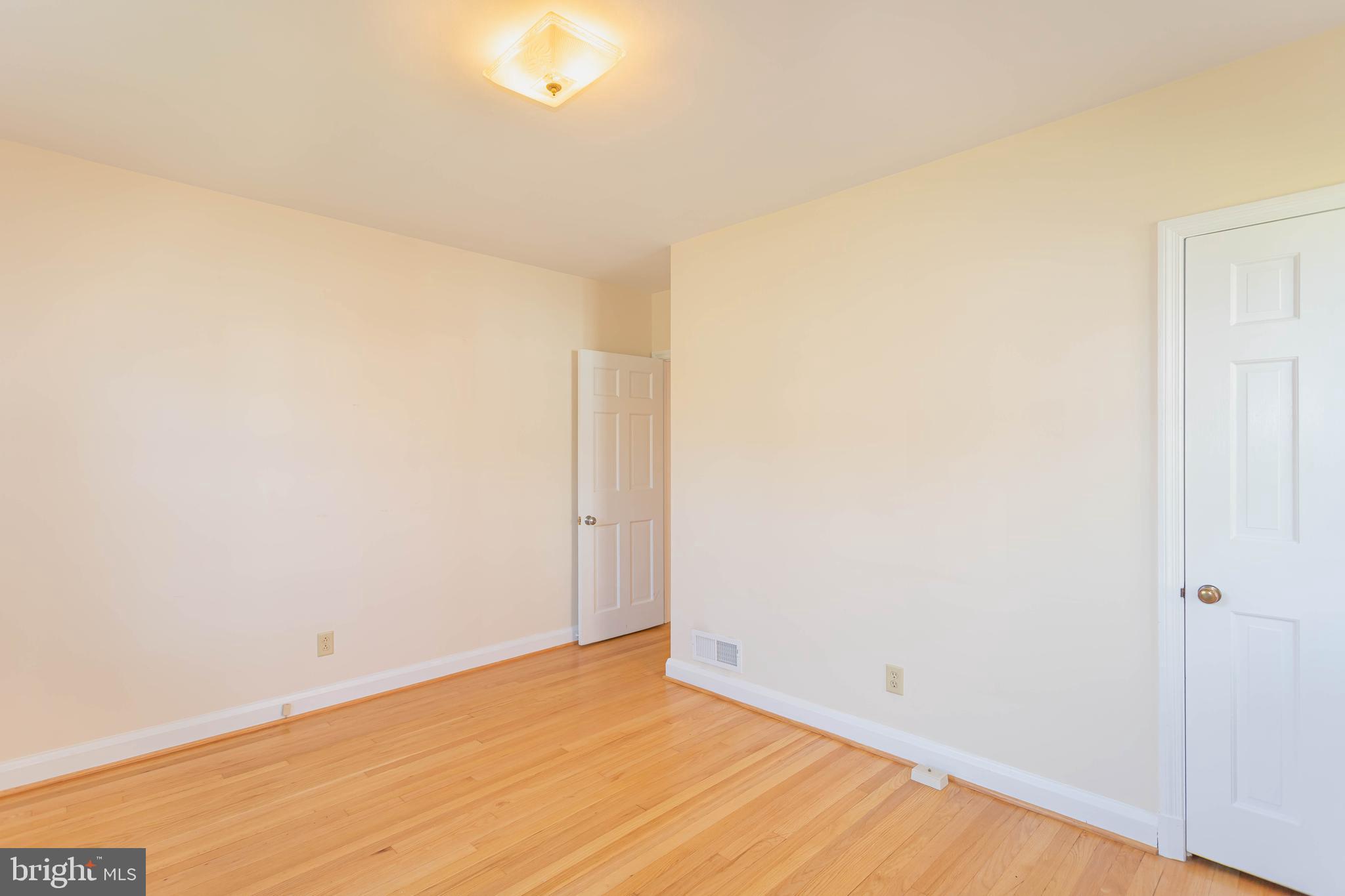 TOWSON PARK - Residential Lease