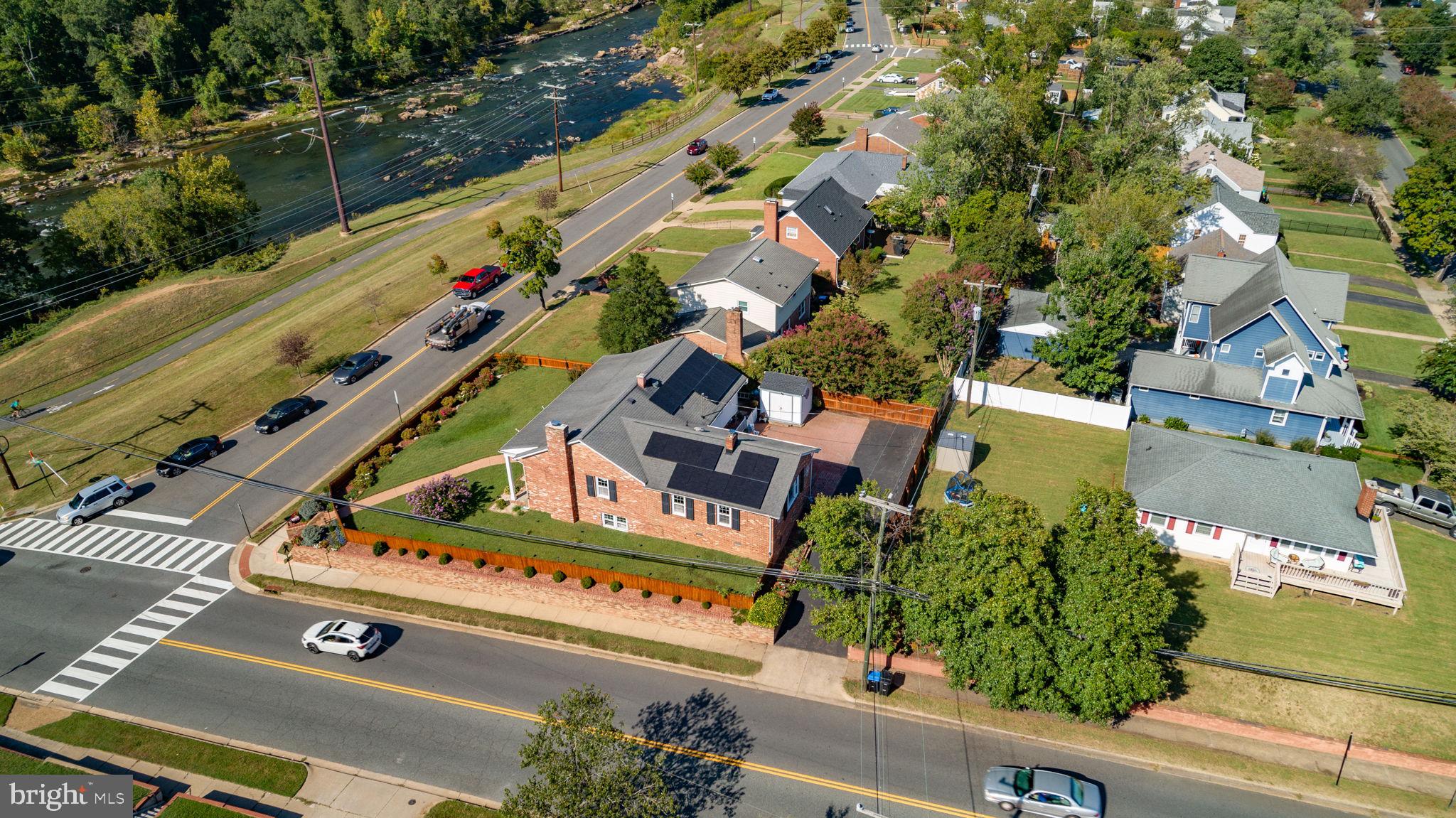 460 RIVERSIDE DRIVE