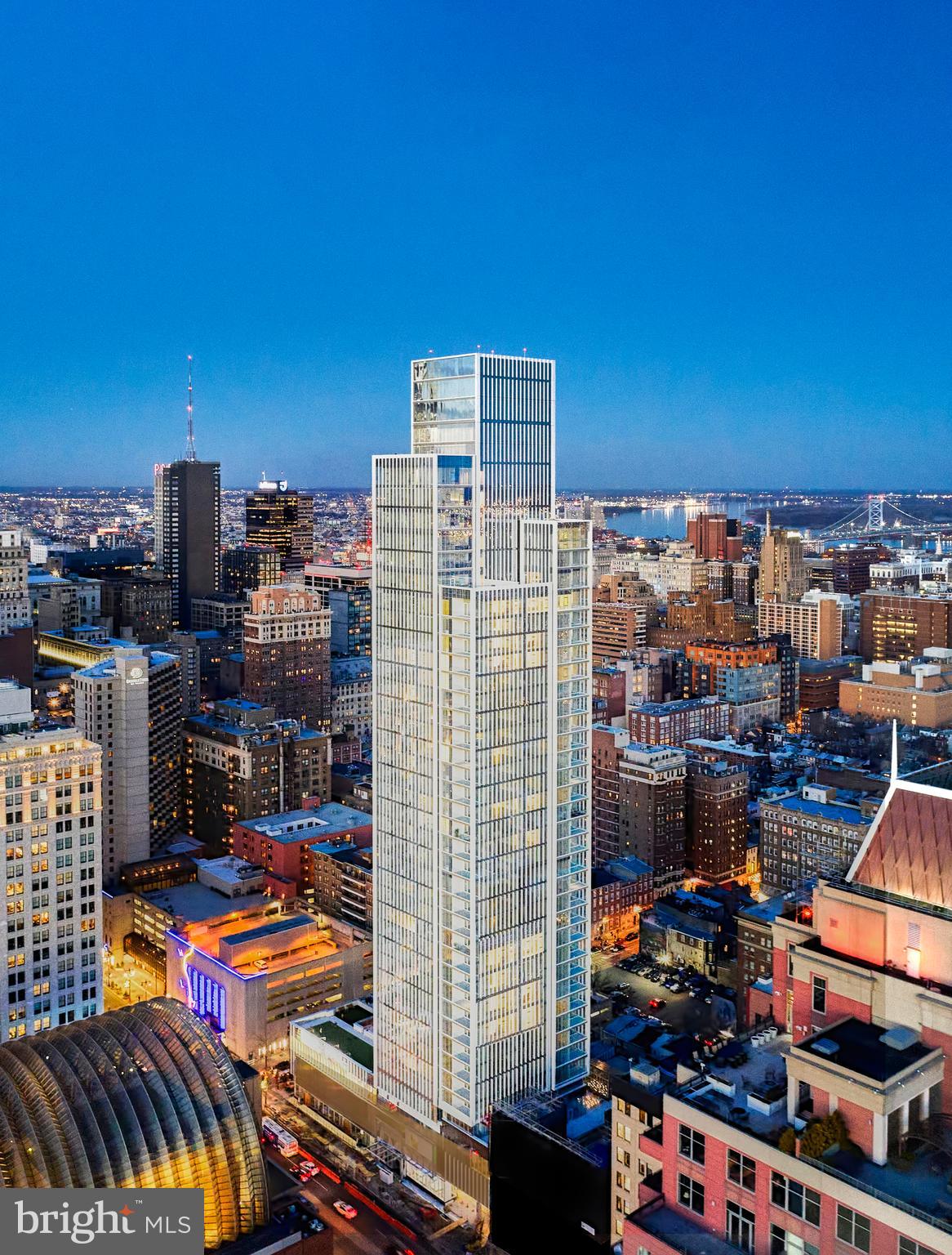 AVENUE OF THE ARTS - Residential