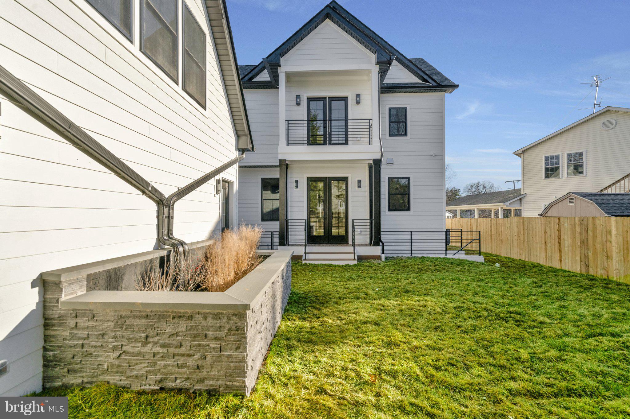 ARLINGTON FOREST - Residential