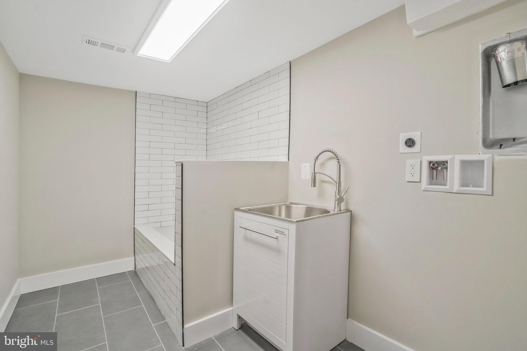 ARLINGTON FOREST - Residential