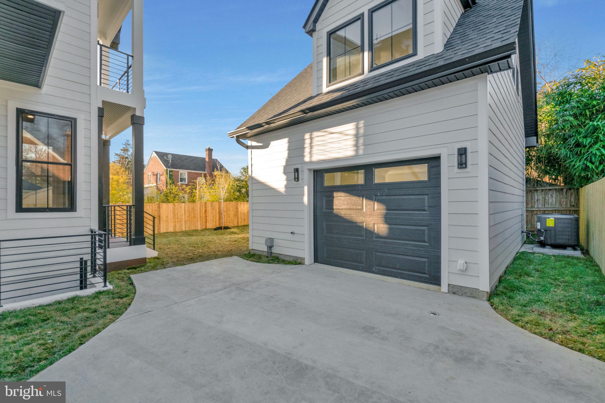 ARLINGTON FOREST - Residential