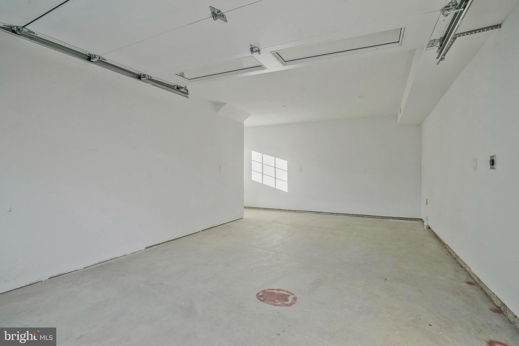 ARLINGTON FOREST - Residential