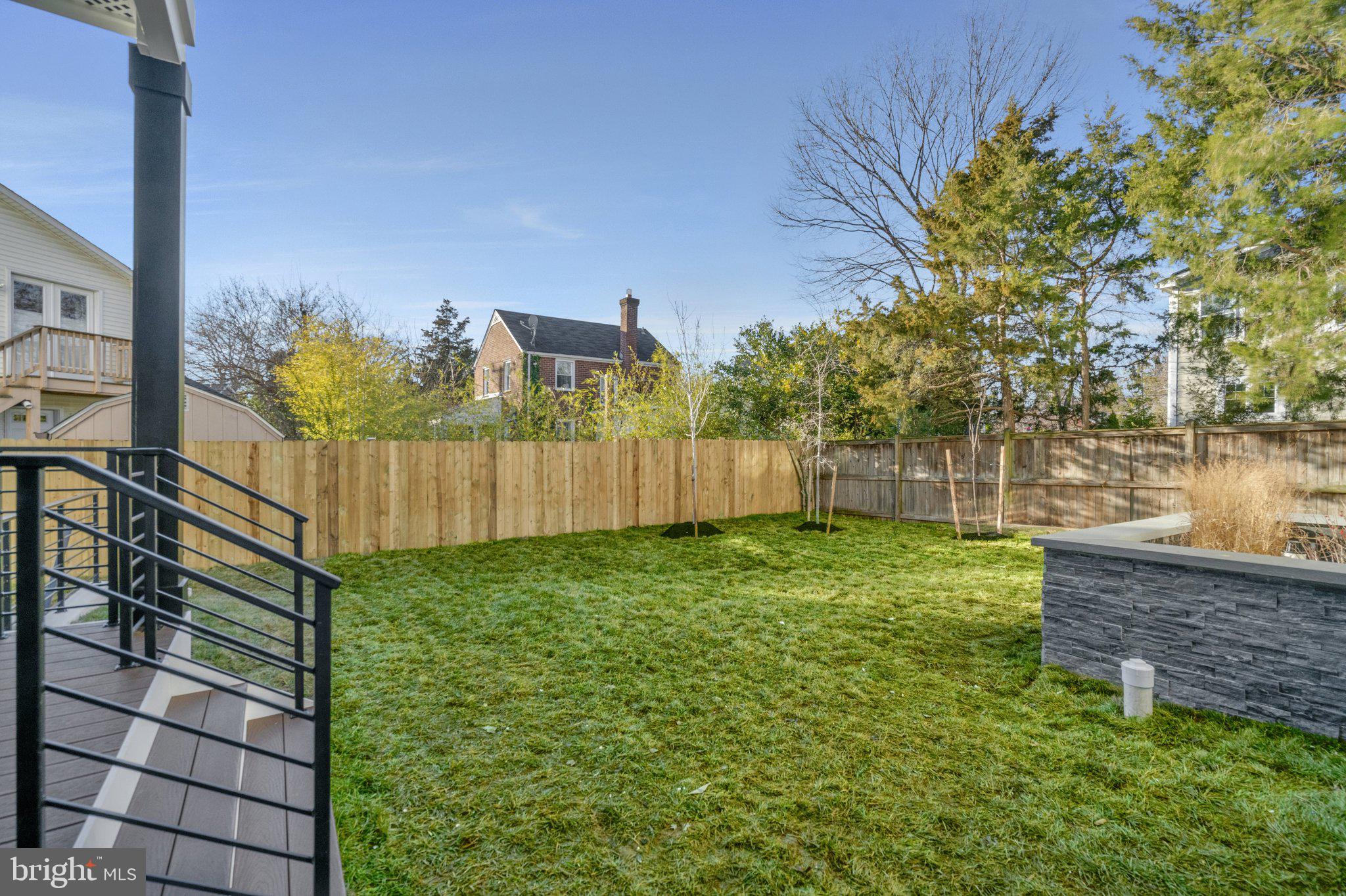 ARLINGTON FOREST - Residential