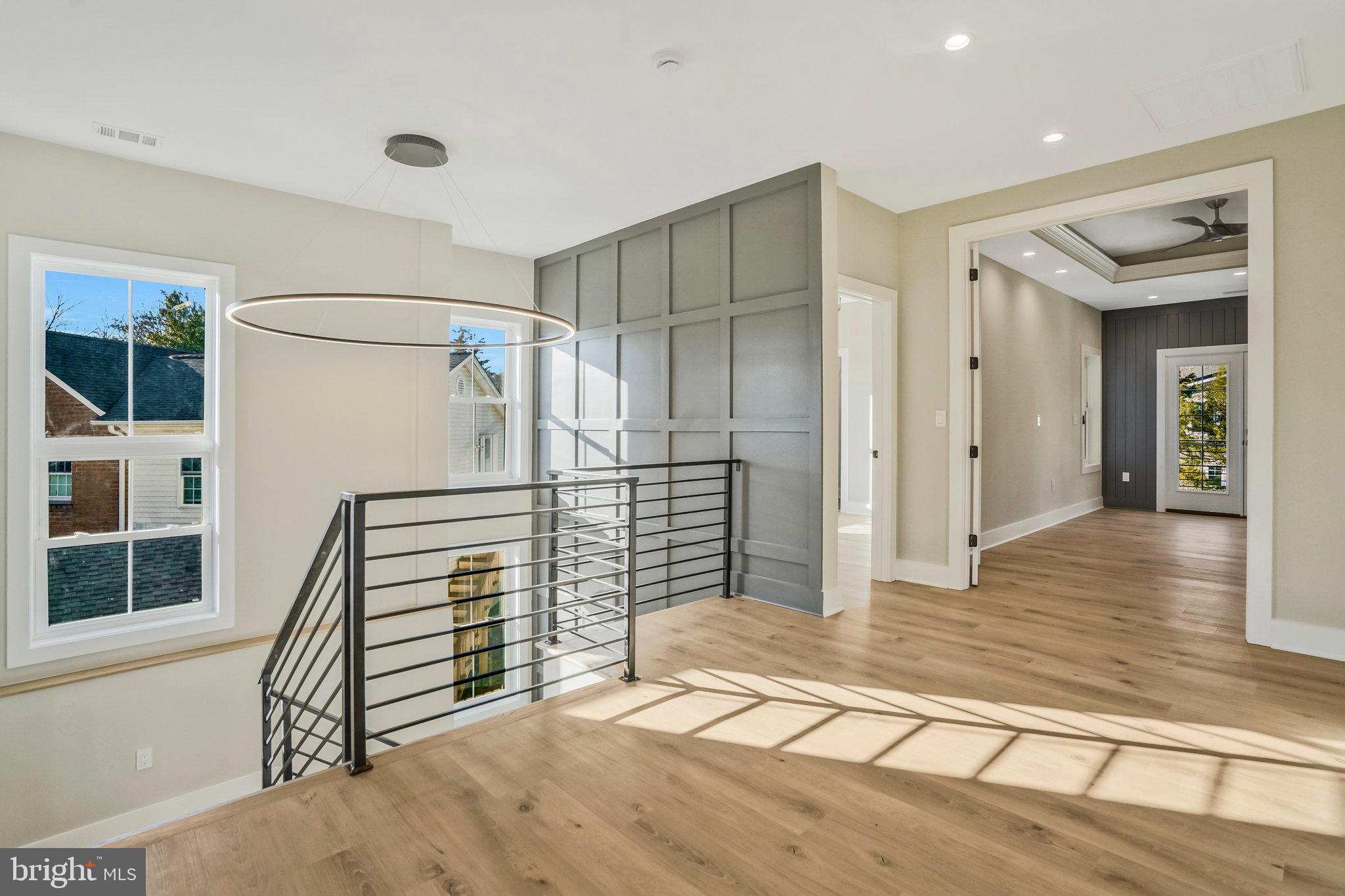 ARLINGTON FOREST - Residential