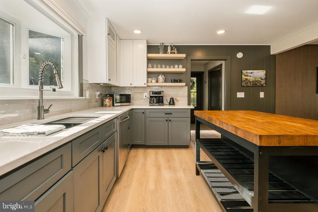 1321 MARSH HILL ROAD
