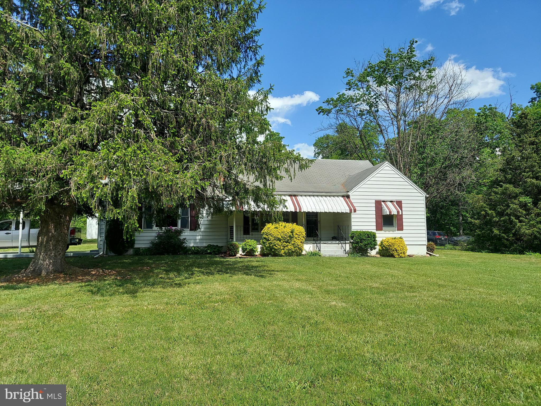 1872 STRASBURG ROAD