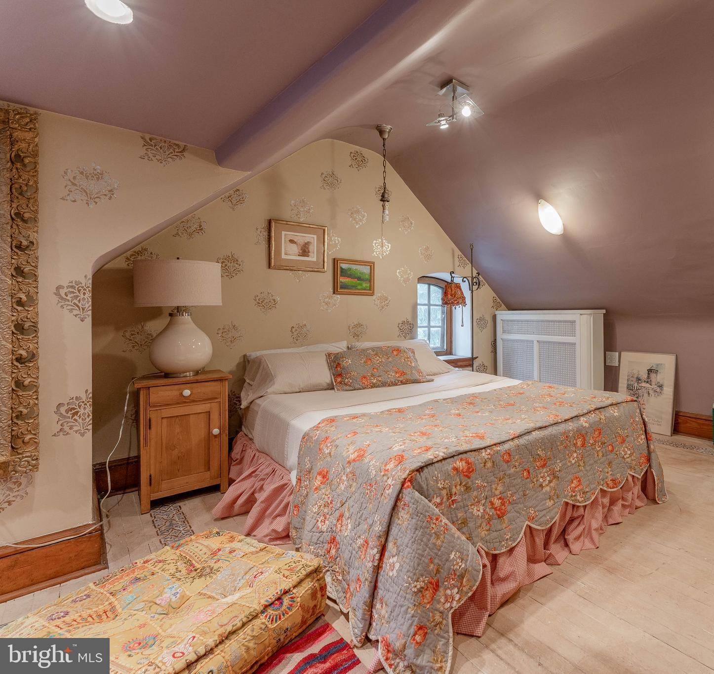 GULPH MILLS VIL - Residential