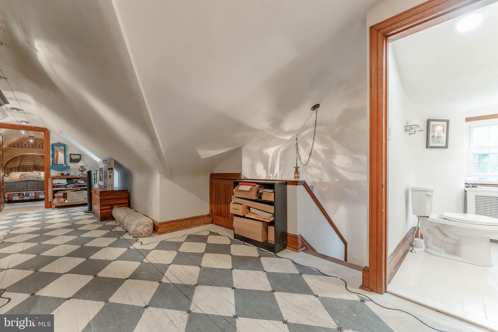 GULPH MILLS VIL - Residential