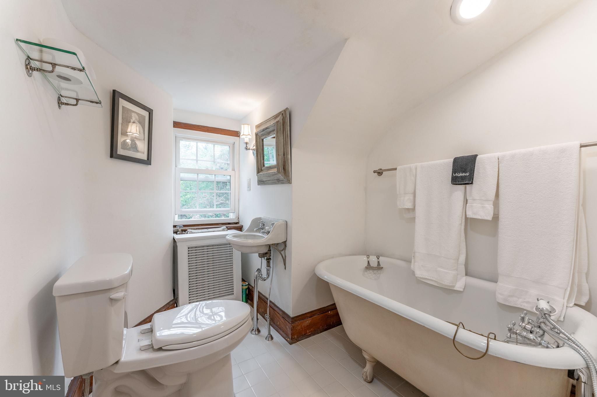 GULPH MILLS VIL - Residential