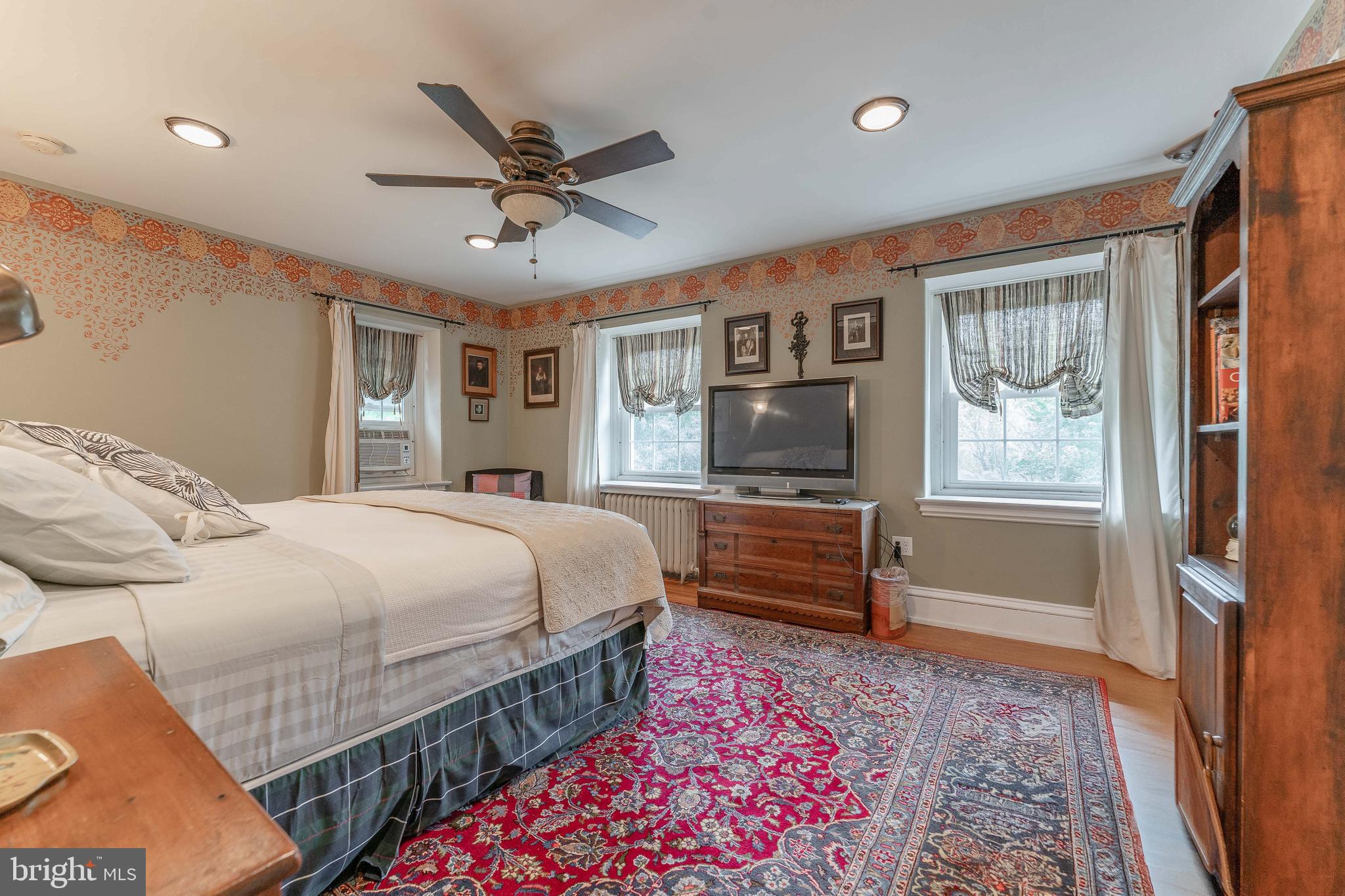 GULPH MILLS VIL - Residential