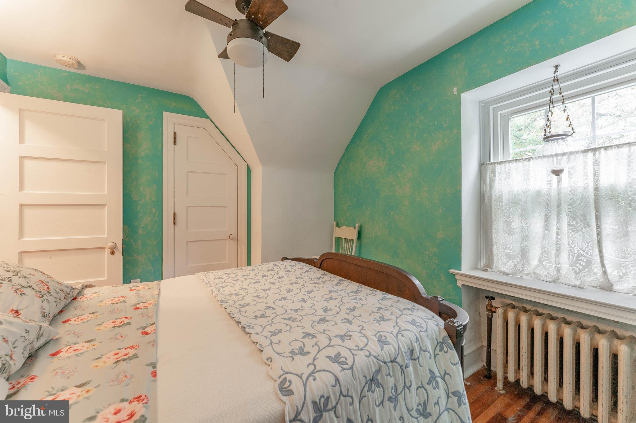 GULPH MILLS VIL - Residential