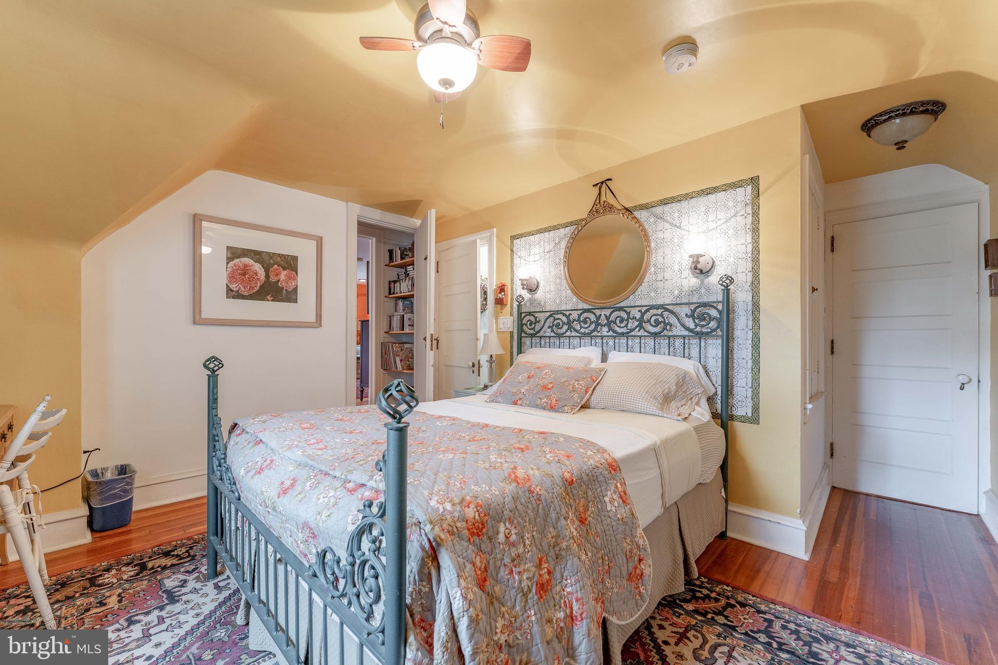 GULPH MILLS VIL - Residential