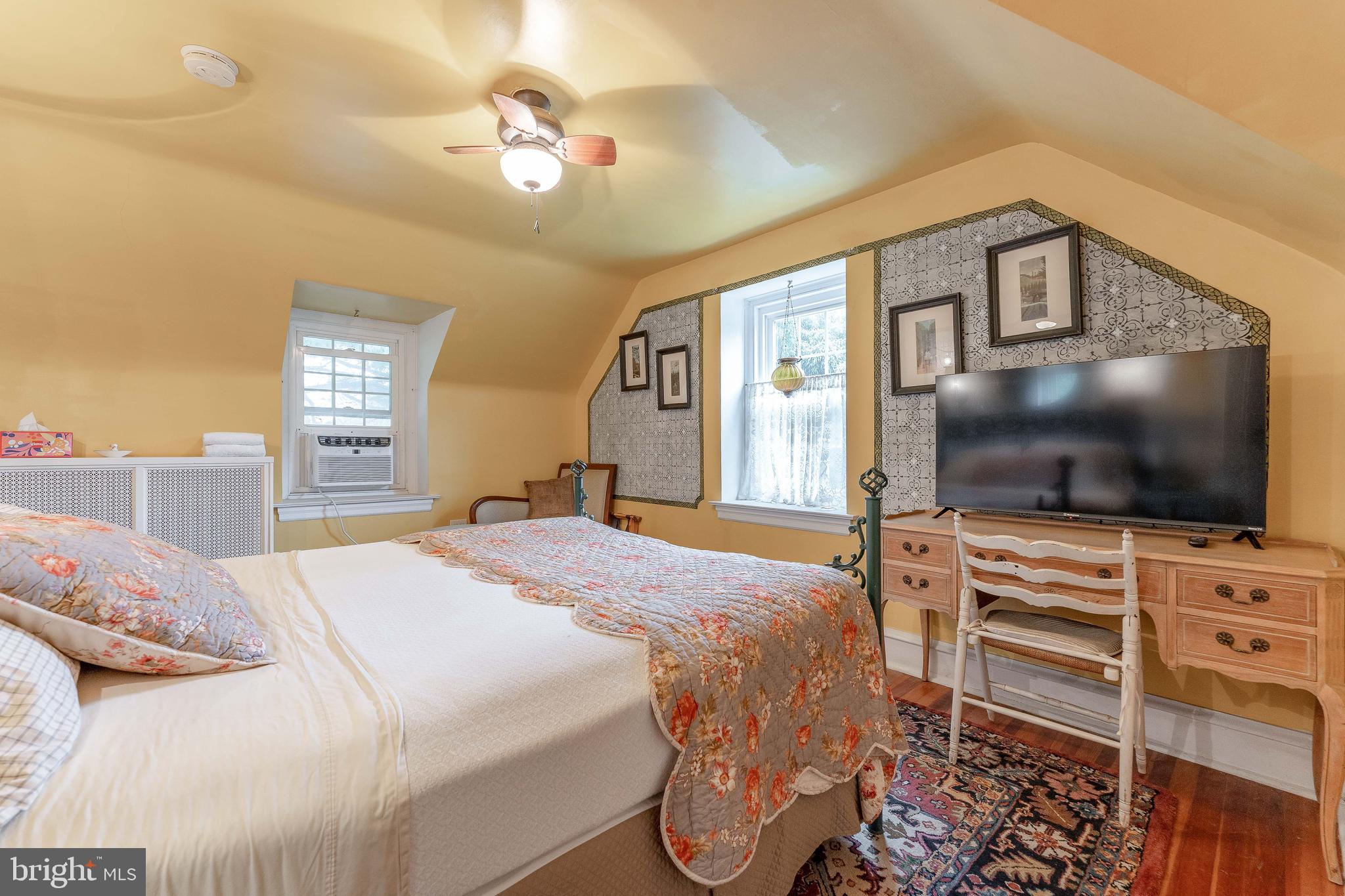 GULPH MILLS VIL - Residential