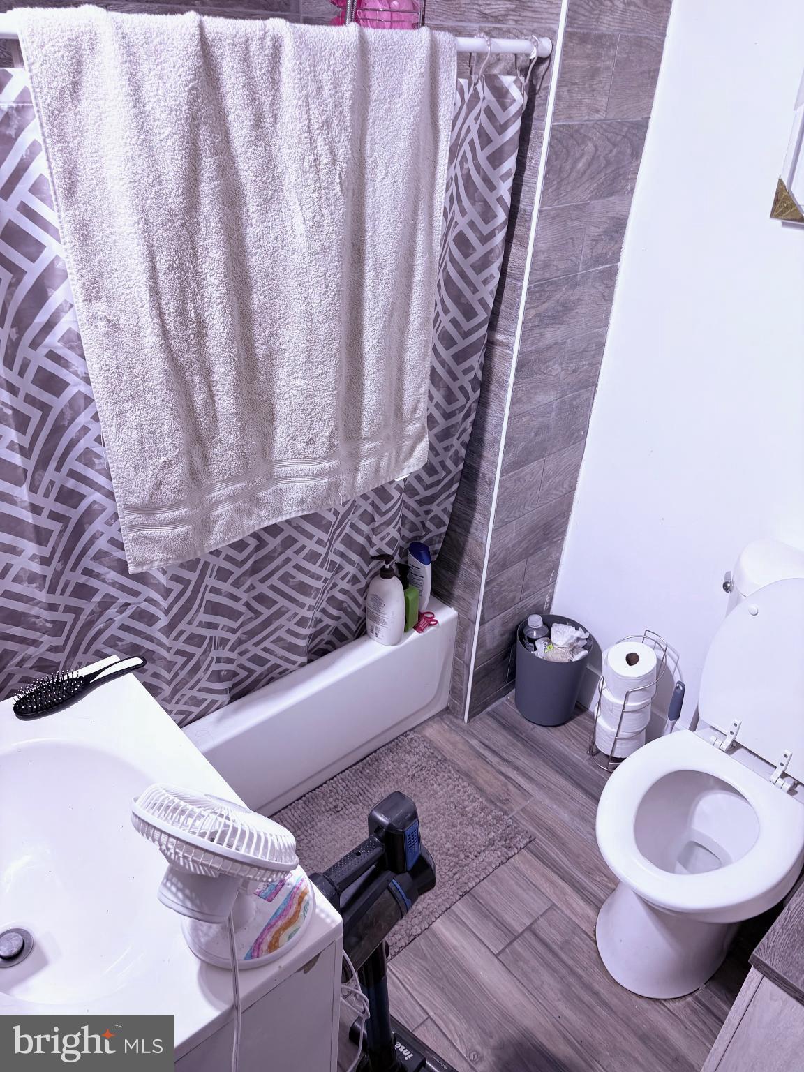 TEMPLE UNIVERSITY - Commercial Sale