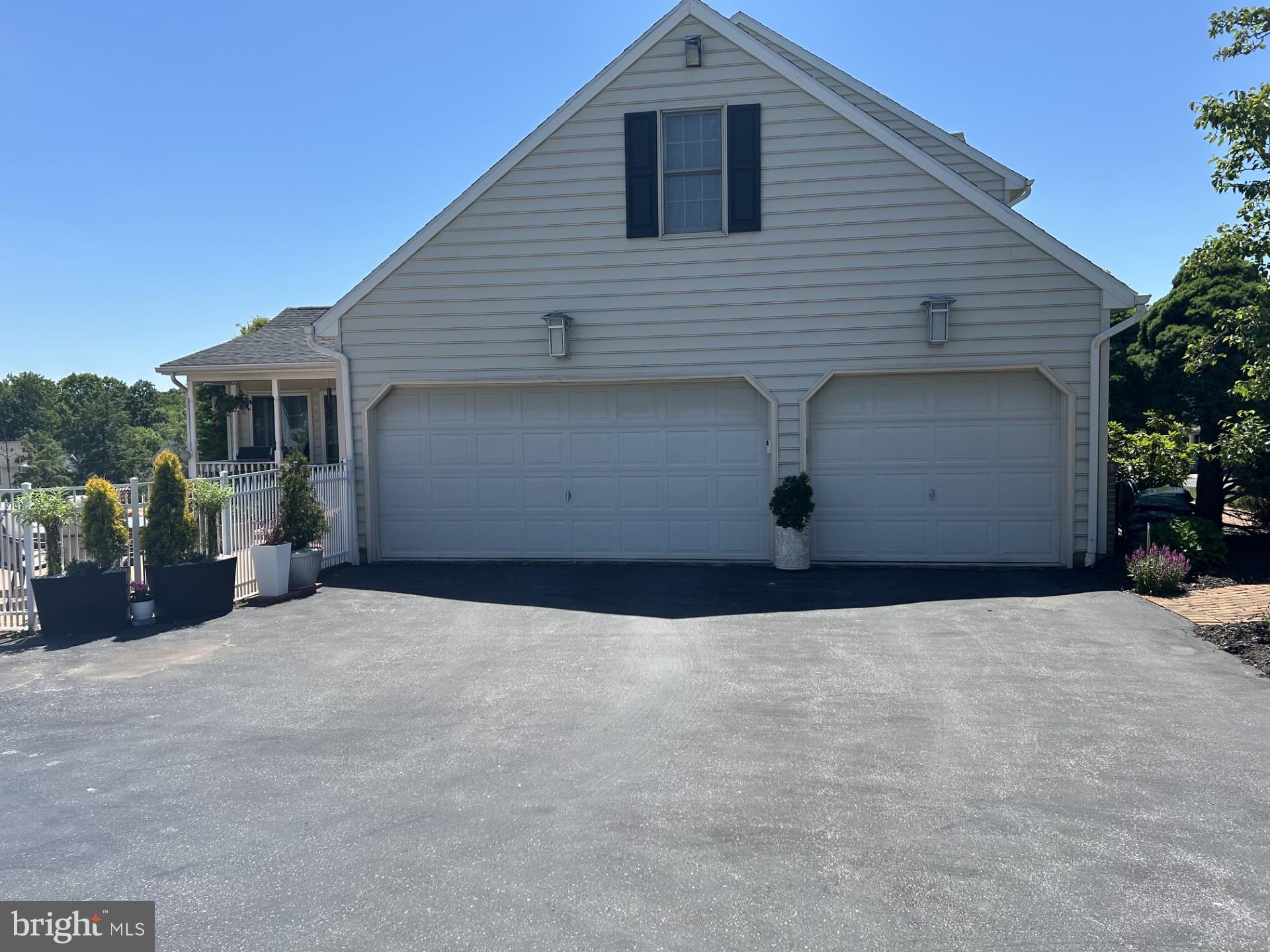 315 KENT DRIVE
