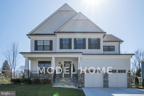 7518 FISHER DRIVE FALLS CHURCH VA 22043