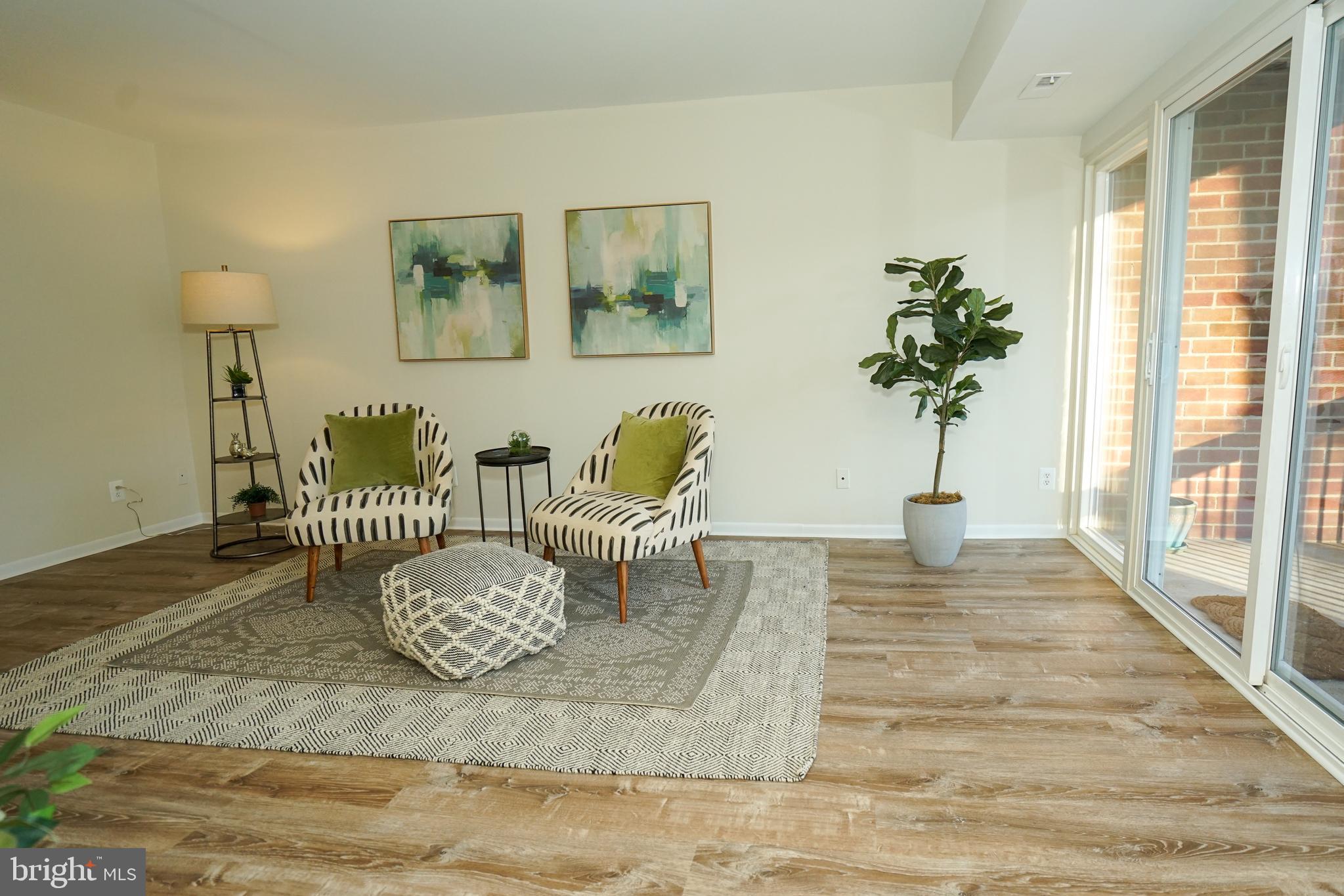 HUNTERS WOODS VILLAGE - Residential