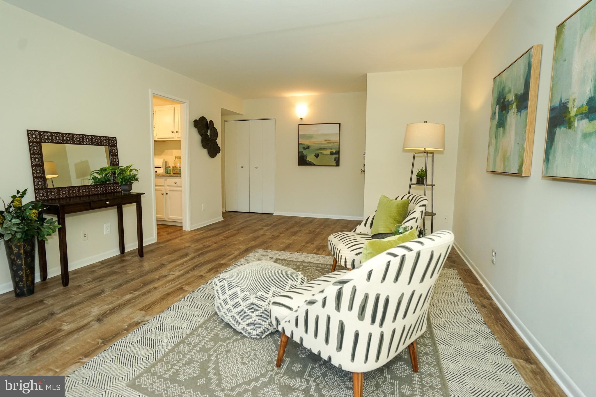 HUNTERS WOODS VILLAGE - Residential