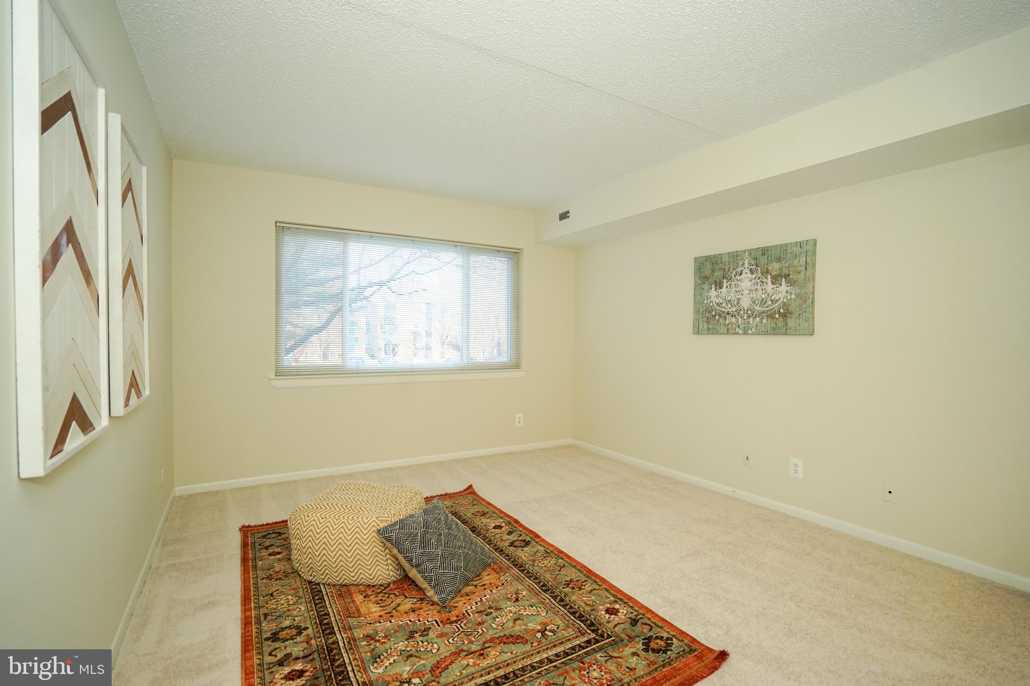 HUNTERS WOODS VILLAGE - Residential