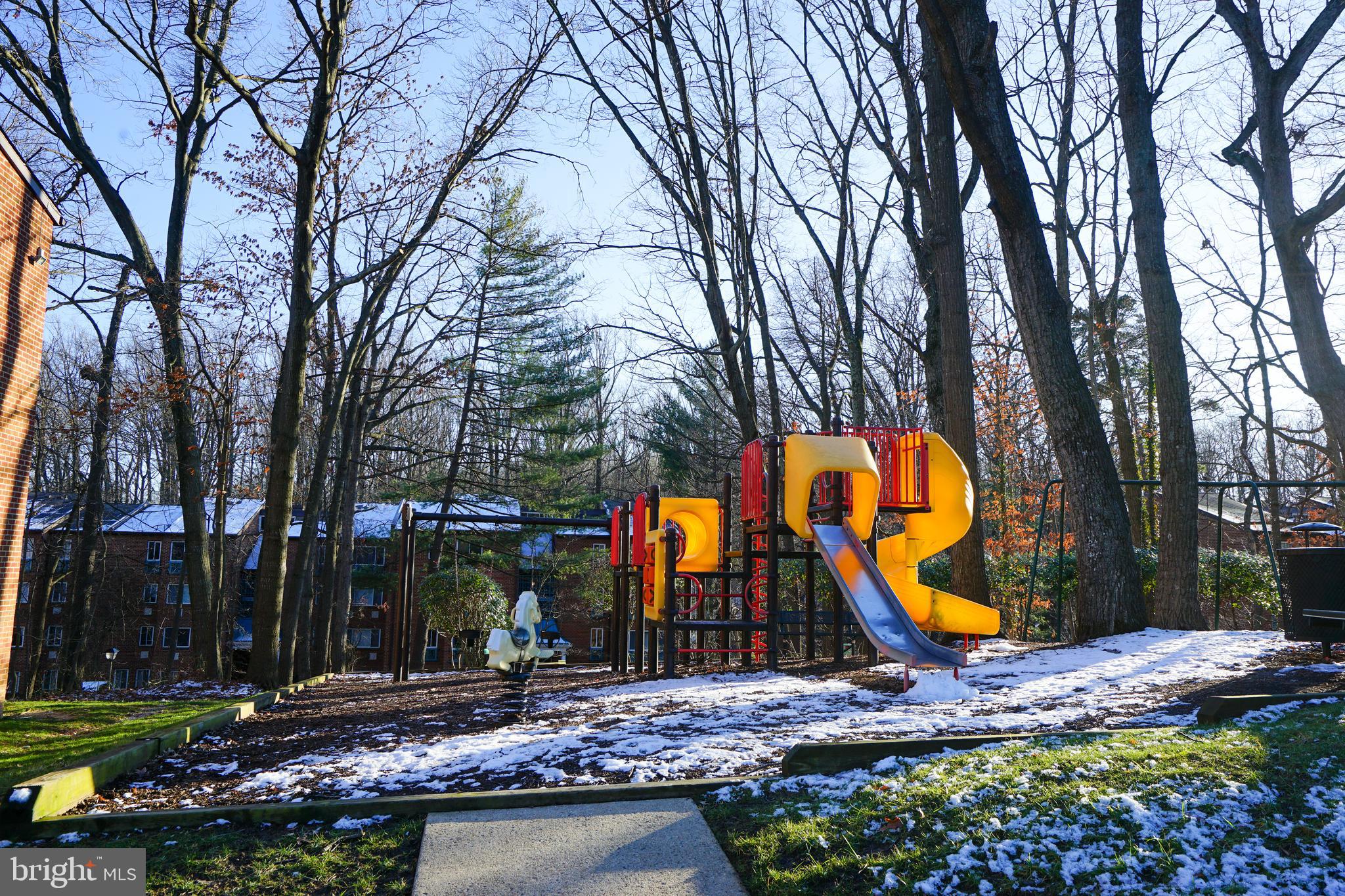 HUNTERS WOODS VILLAGE - Residential