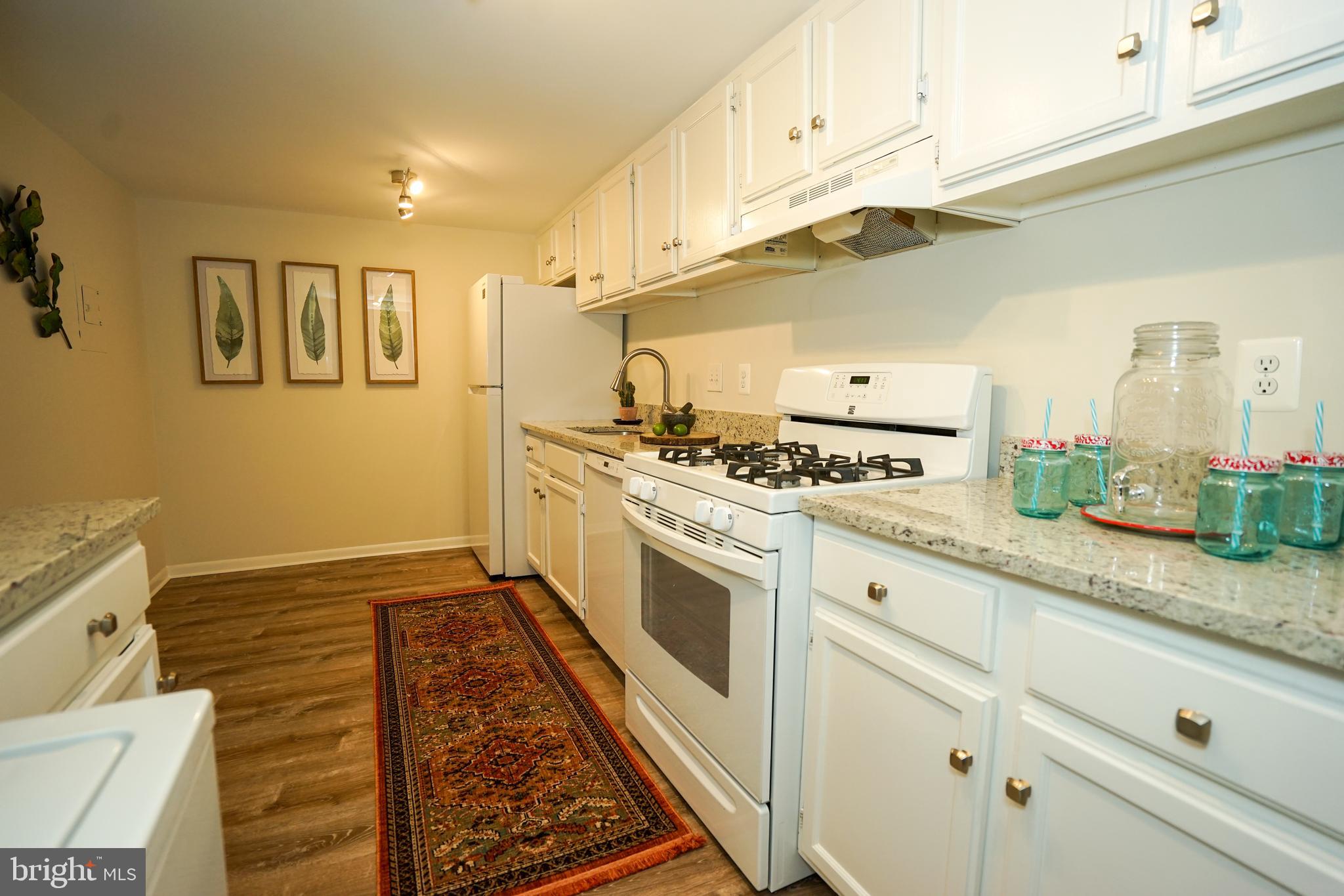 HUNTERS WOODS VILLAGE - Residential