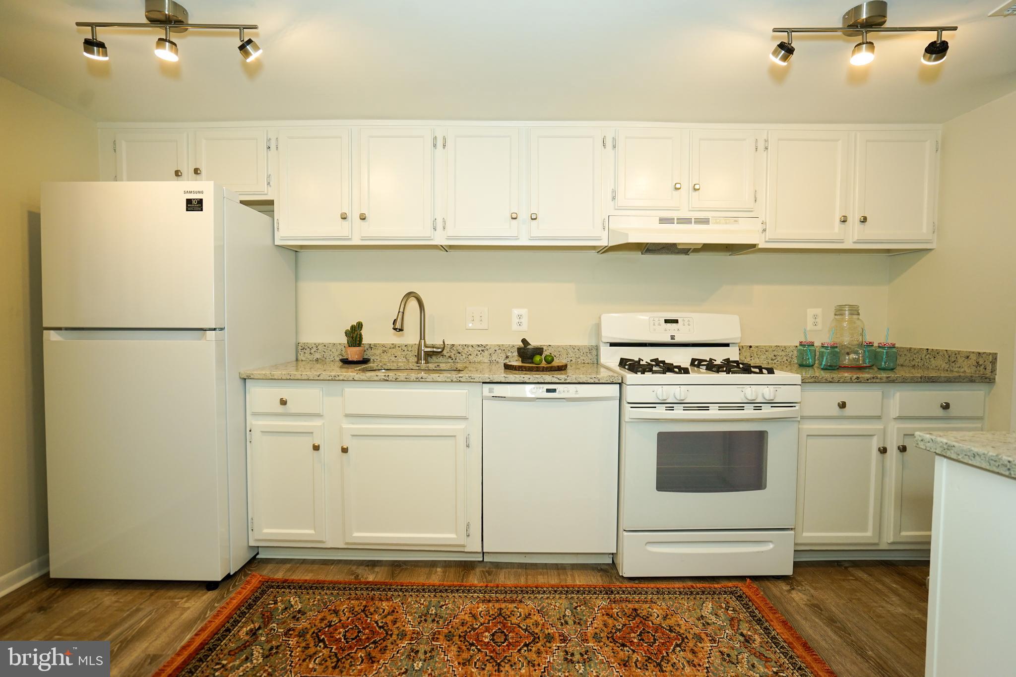 HUNTERS WOODS VILLAGE - Residential