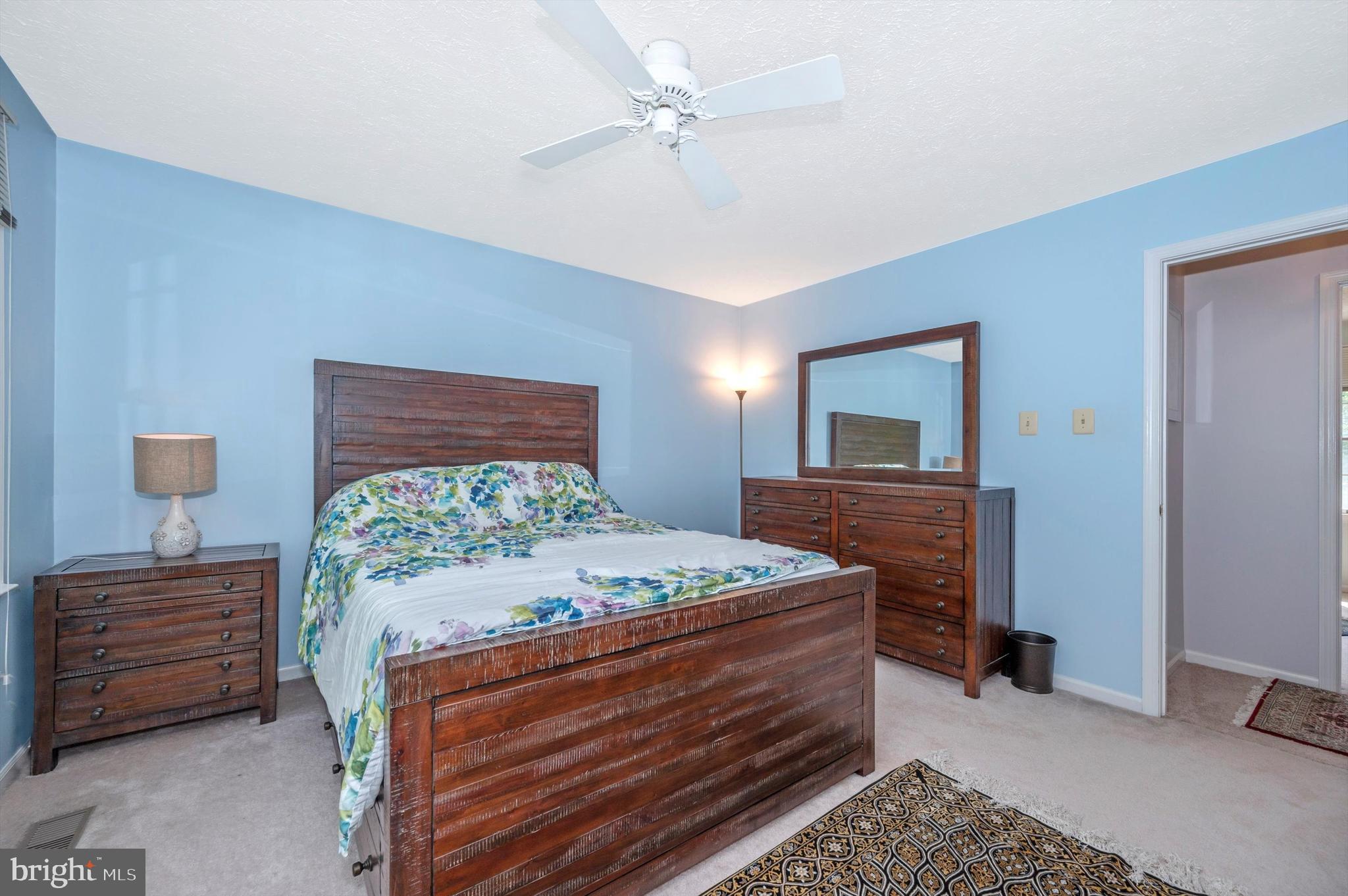 SENECA PARK NORTH - Residential Lease