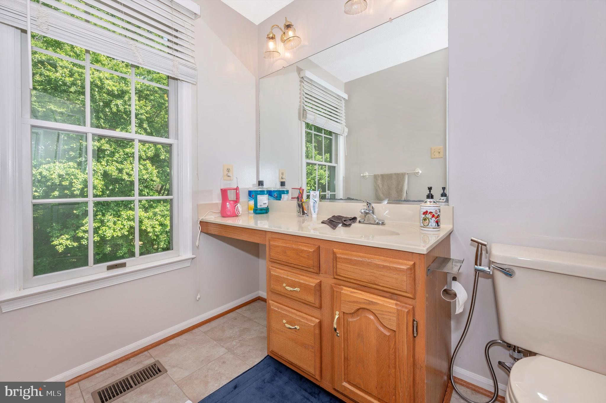 SENECA PARK NORTH - Residential Lease