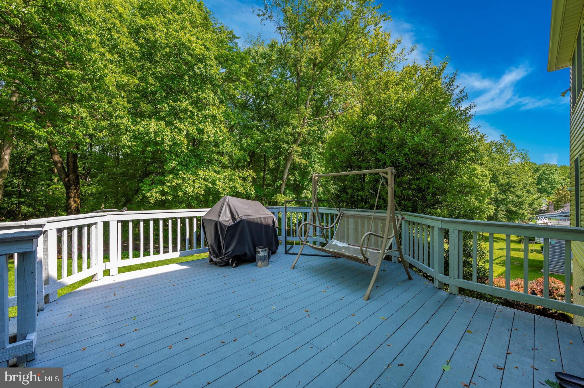 SENECA PARK NORTH - Residential Lease