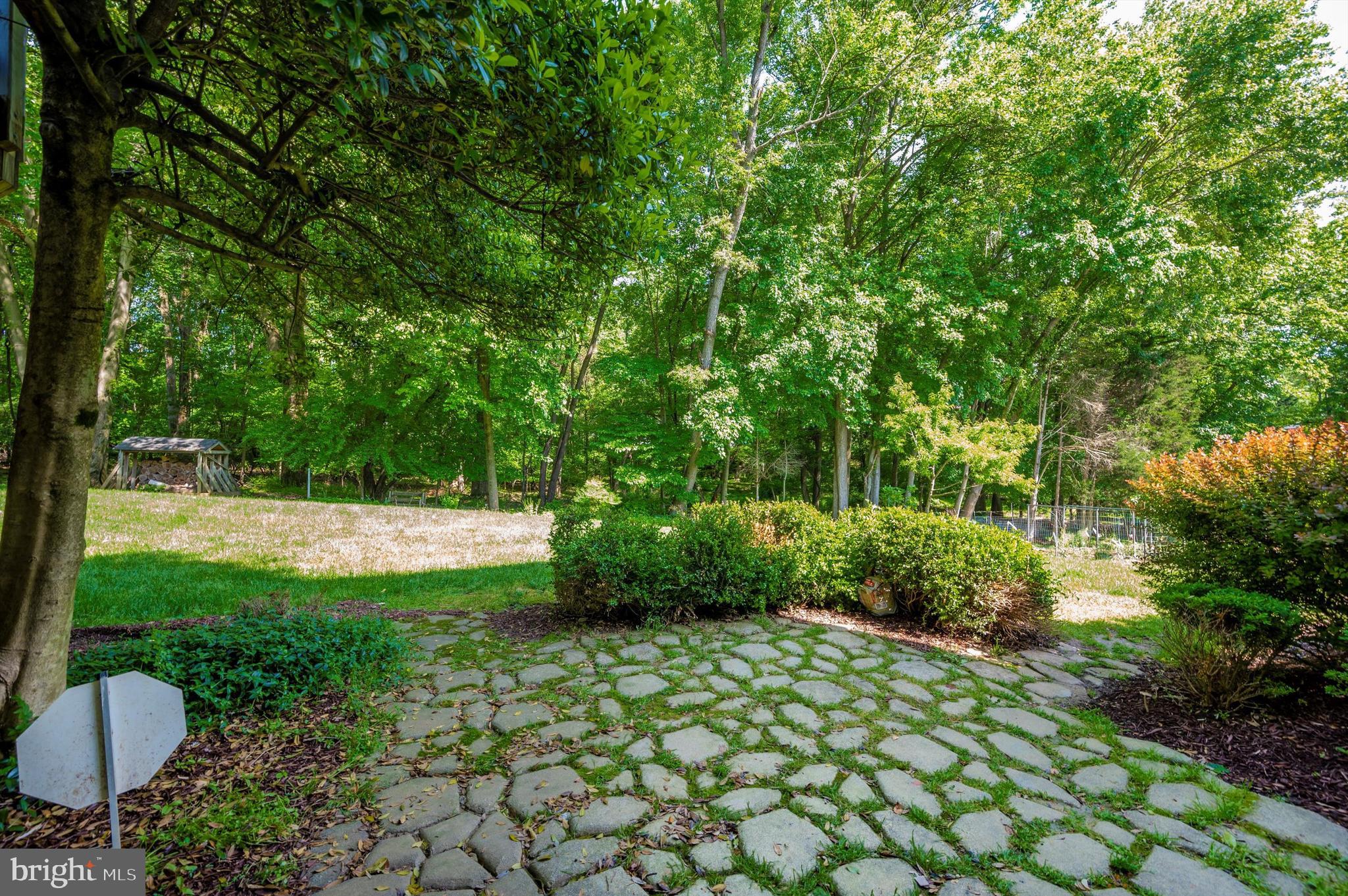 SENECA PARK NORTH - Residential Lease