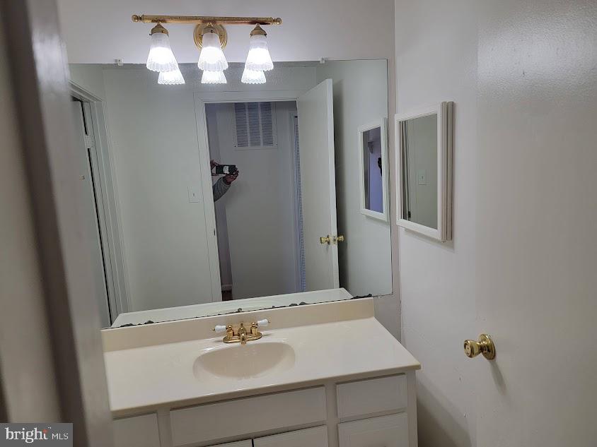 KINGS CONTRIVANCE - Residential