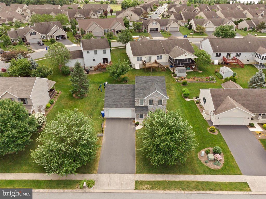 Photo of 1204 Willow Creek Drive, Mount Joy, PA 17552 (MLS # PALA2051754)