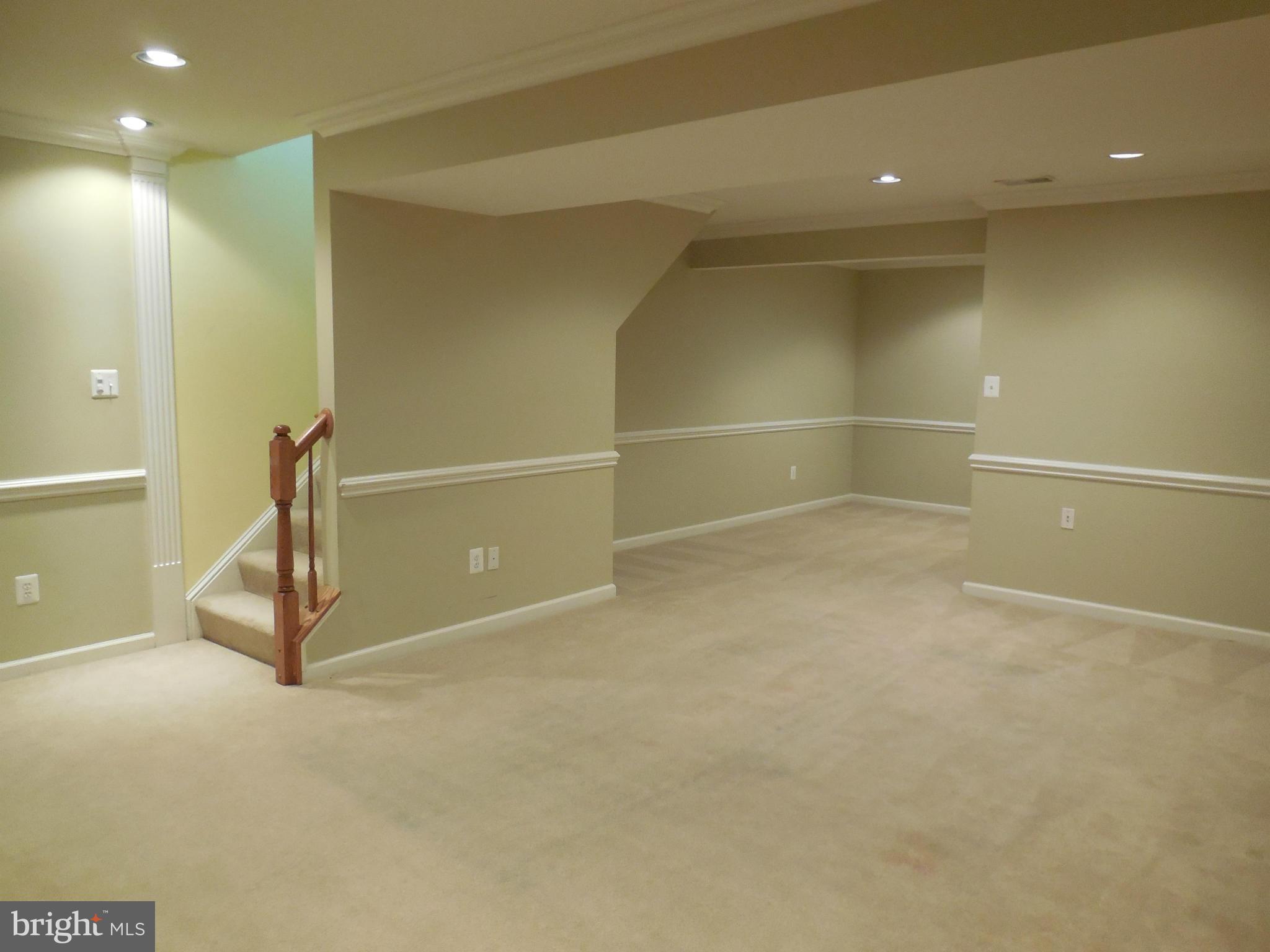 RIVER OAKS - Residential