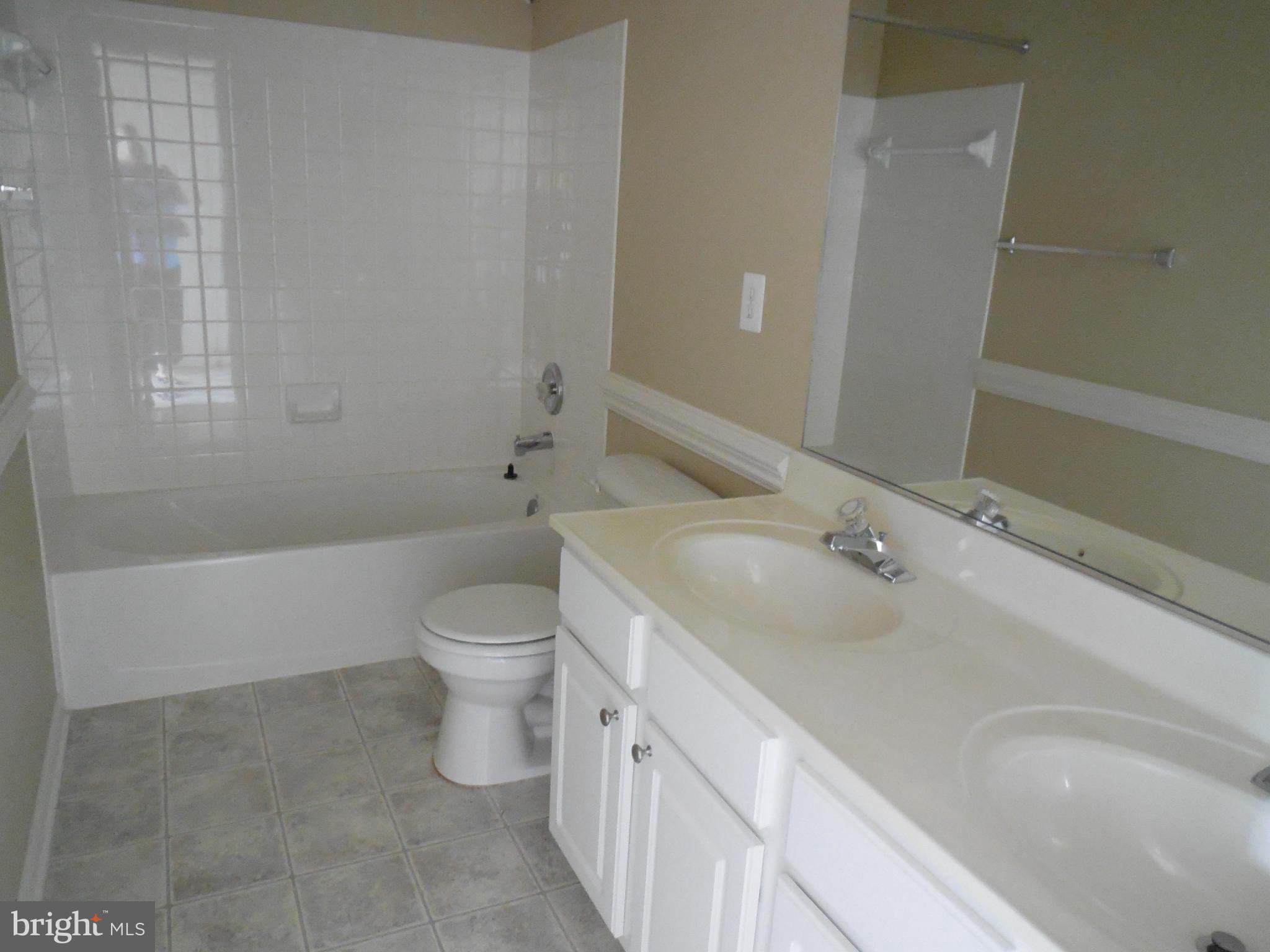 RIVER OAKS - Residential