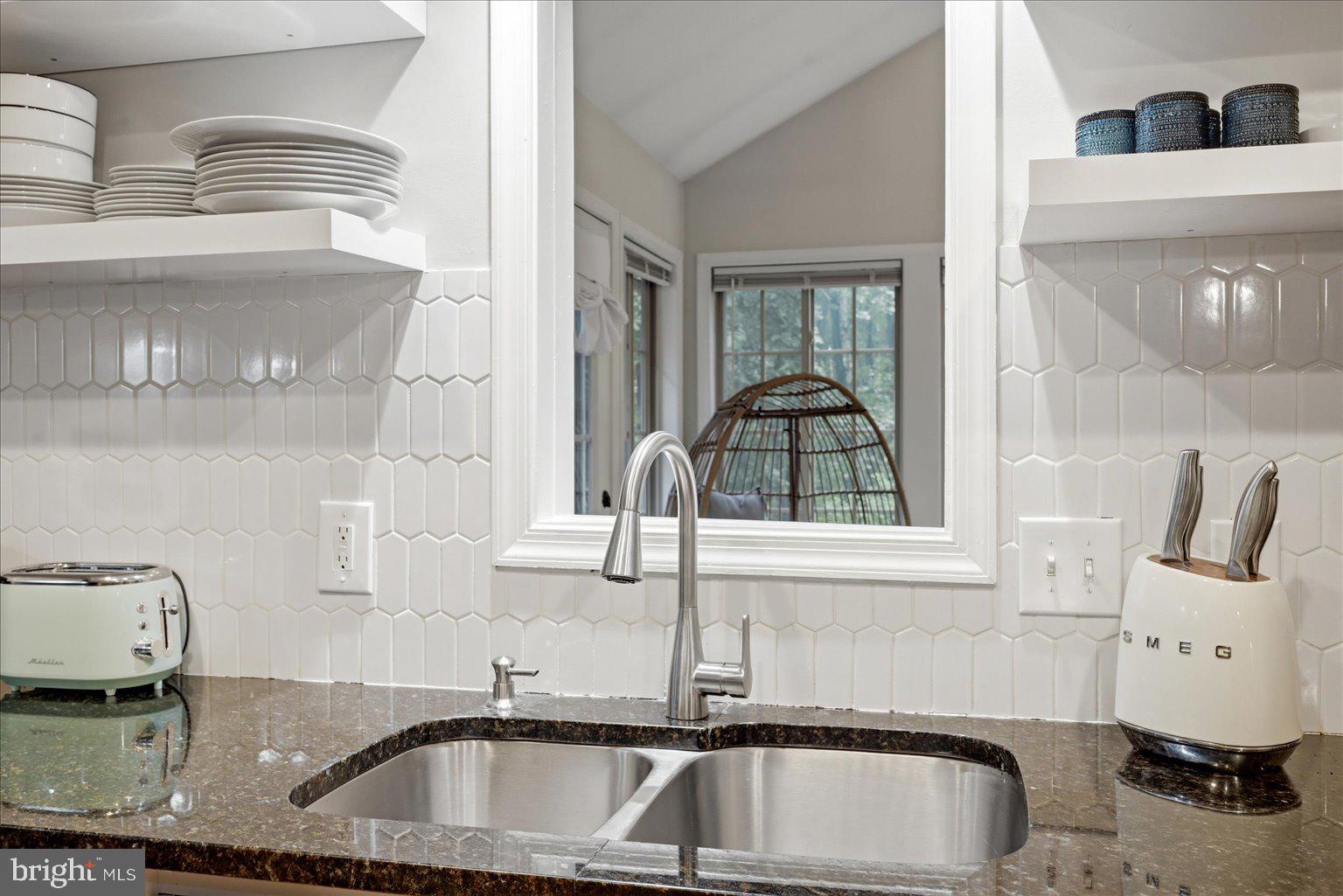 MOUNTAIN VIEW - Residential