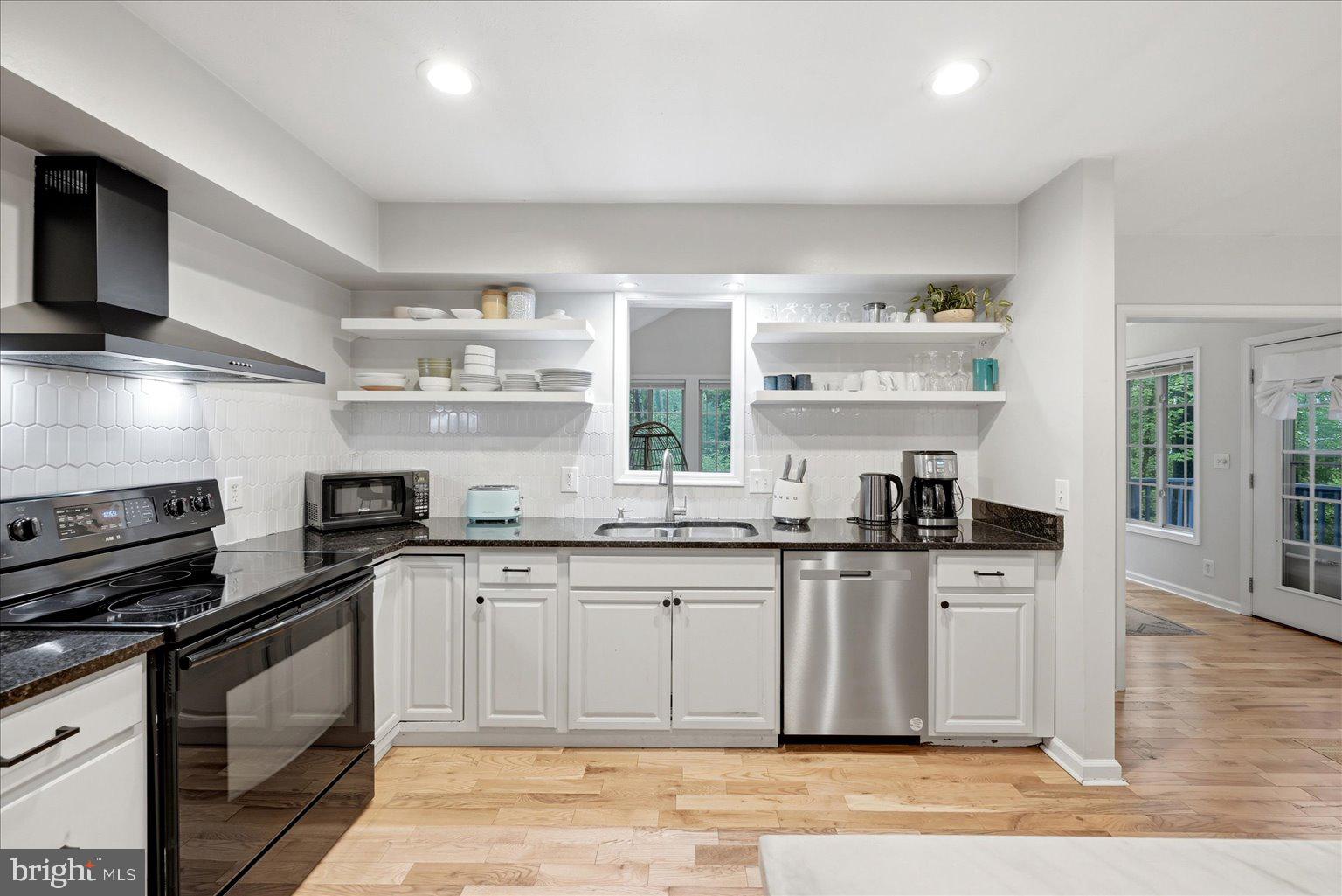 MOUNTAIN VIEW - Residential