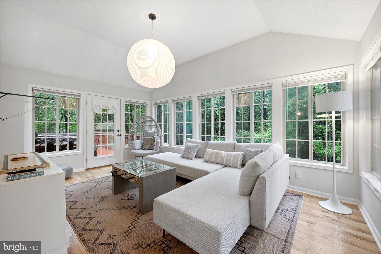 MOUNTAIN VIEW - Residential