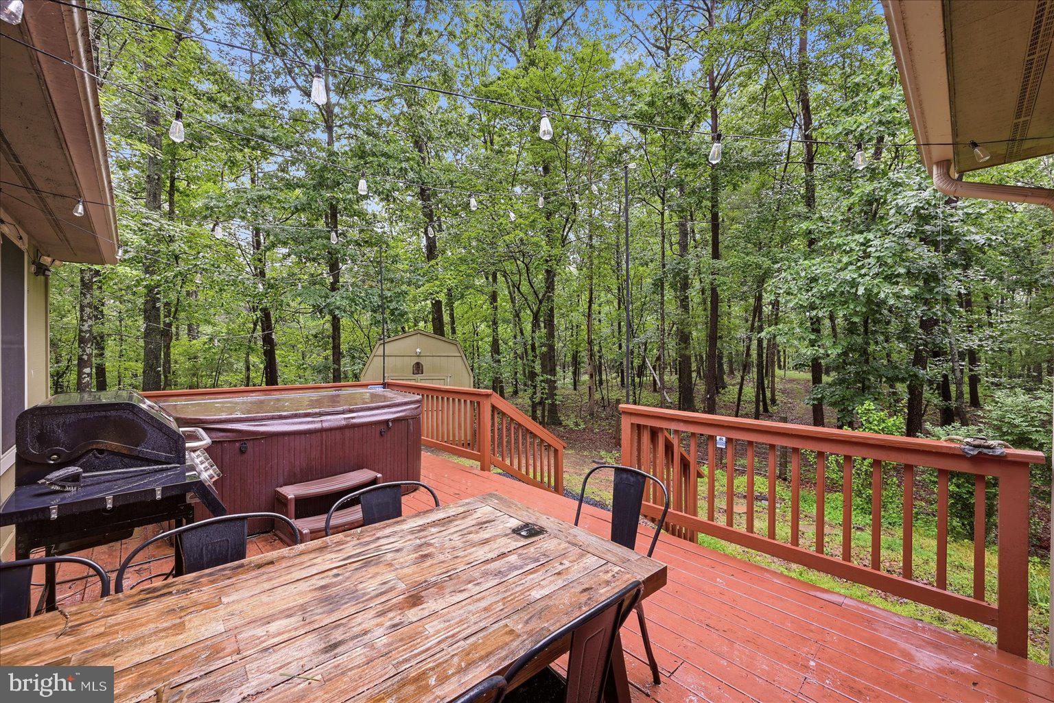 MOUNTAIN VIEW - Residential